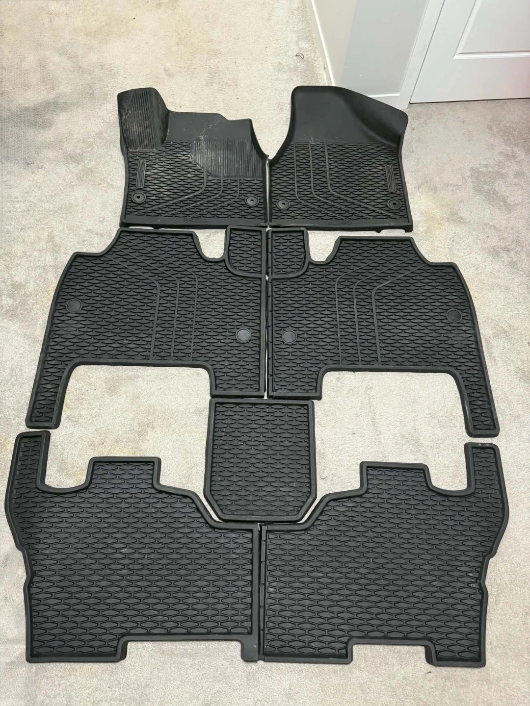 All Weather Floor Mats for Chrysler Pacifica/Dodge Caravan