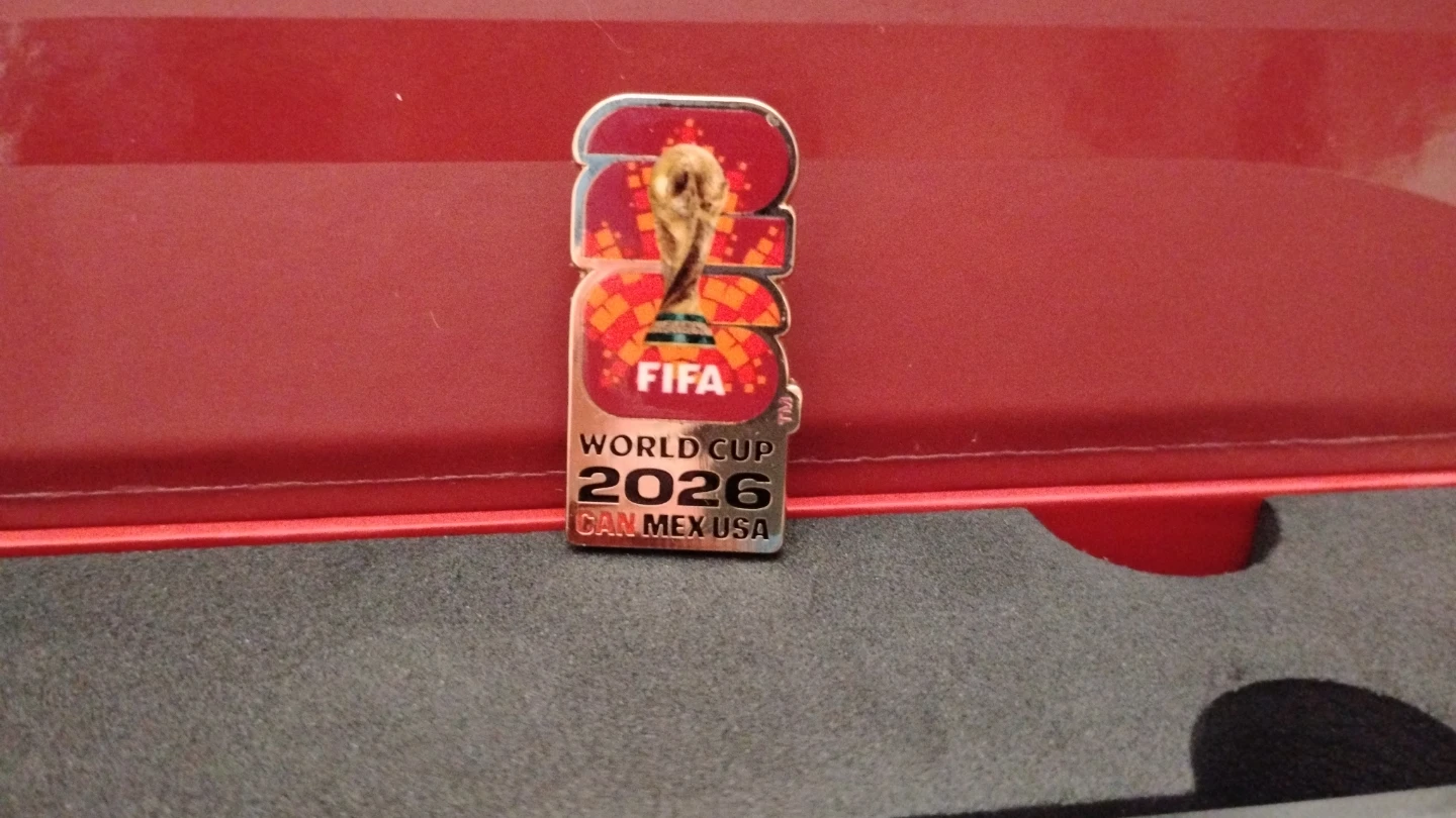 Exclusive FIFA WORLD CUP 2026 Souvenir gift box - photo 3
