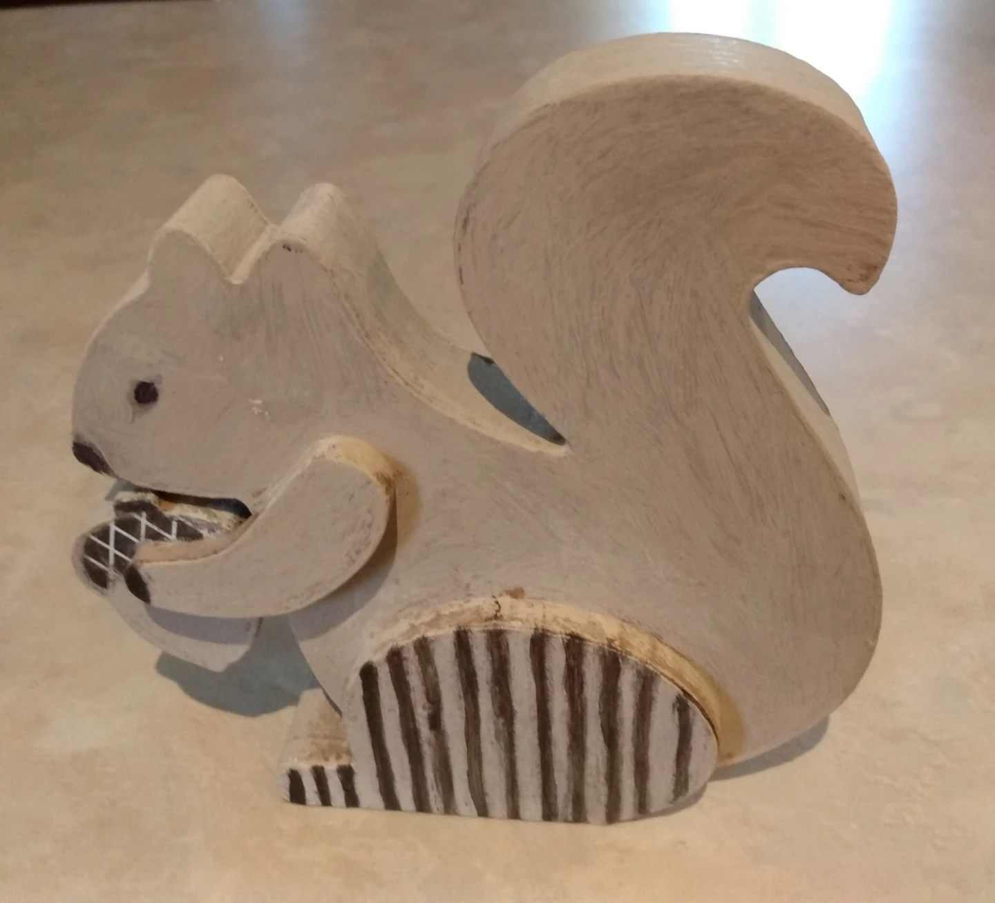 Adorable Heavy Wooden Squirrel with Nut - photo 2