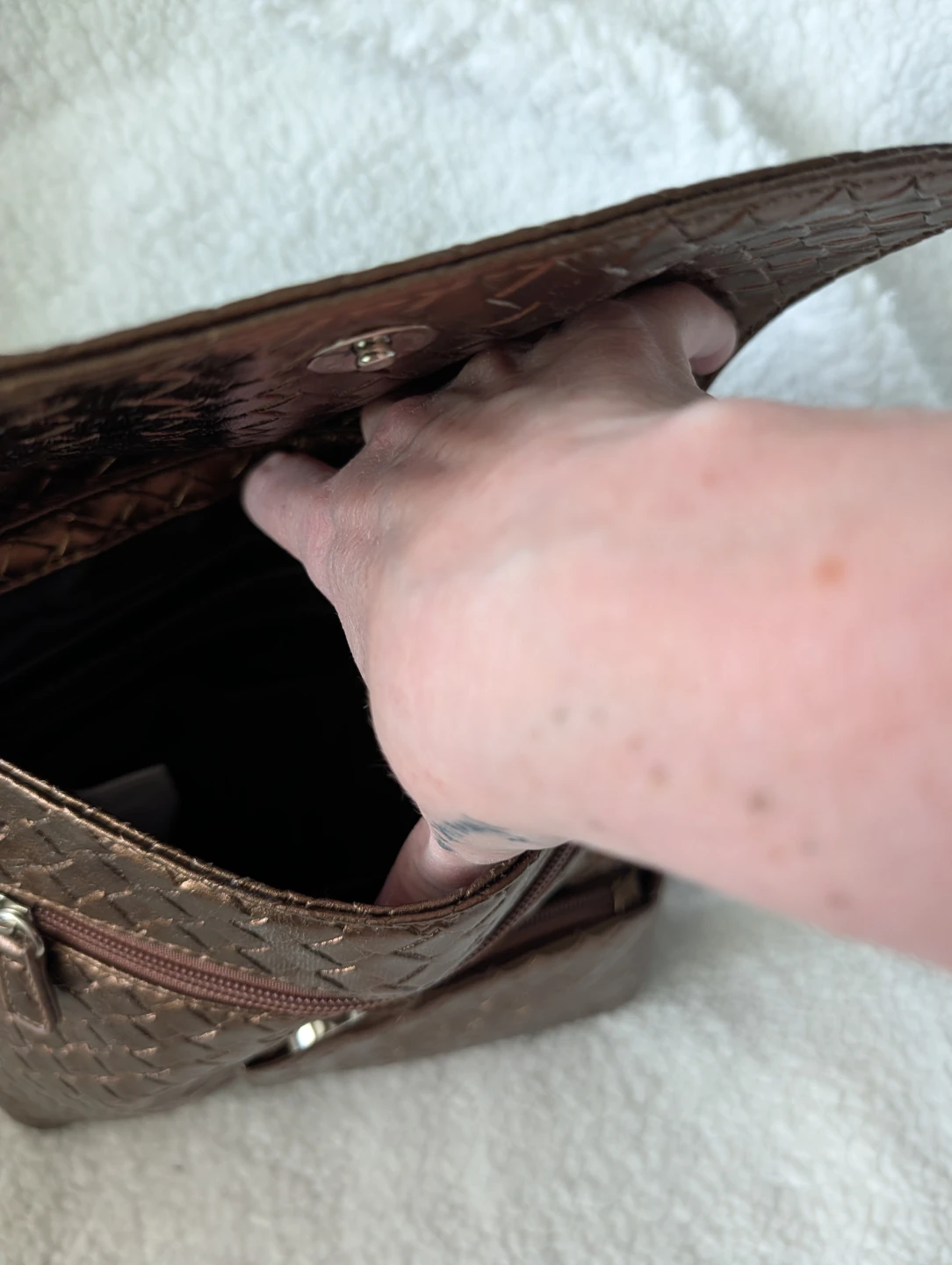 Baci Italy Woven Bronze Crossbody Bag - photo 4