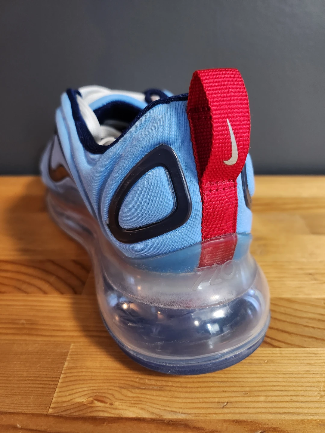 Woman's Nike Air Max 720- Size US 5.5/Euro 36 (Snug fit) - photo 5