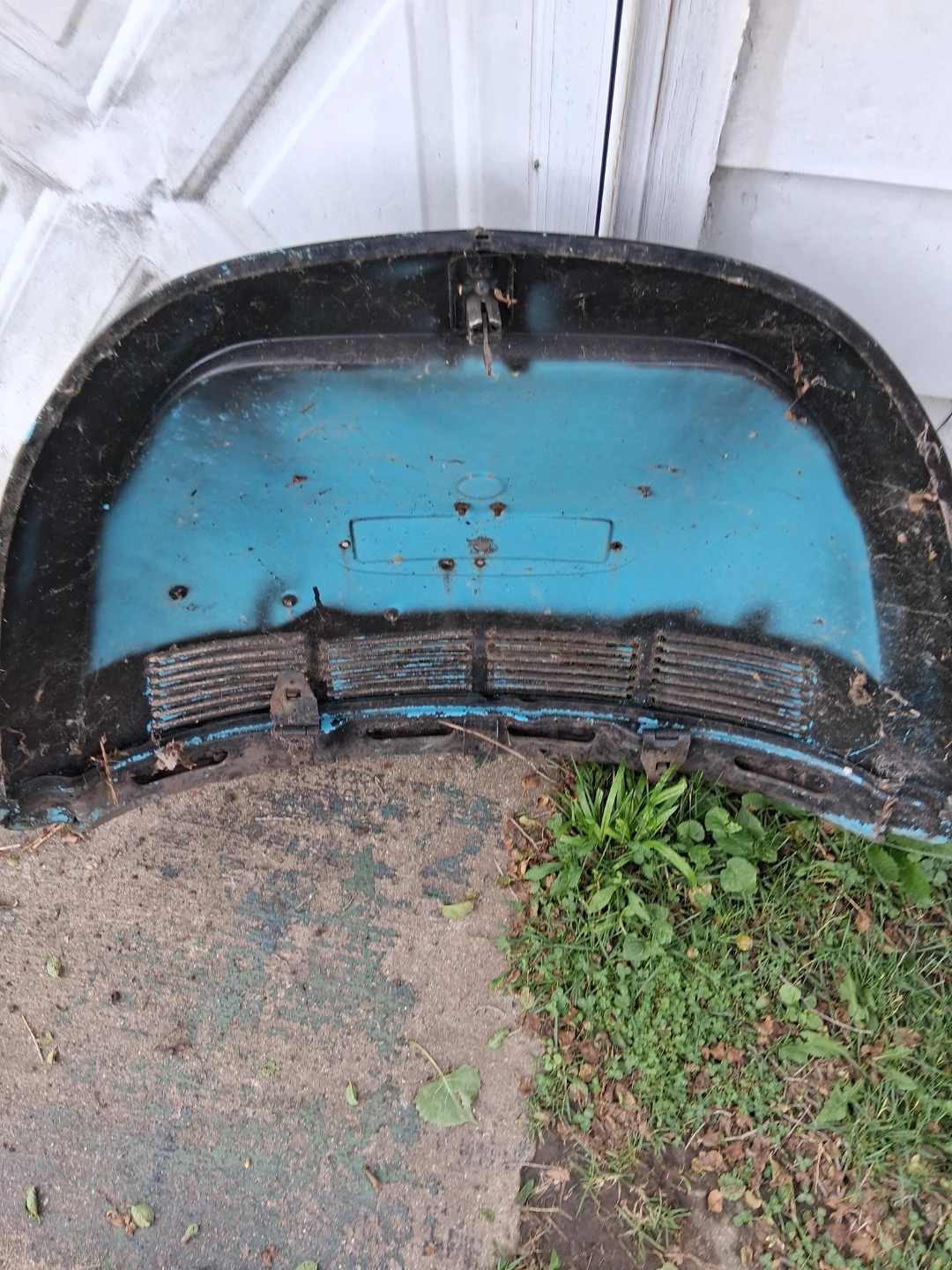74 Volkswagen SuperBeetle Hood and Engine Lid with exhaust - photo 4