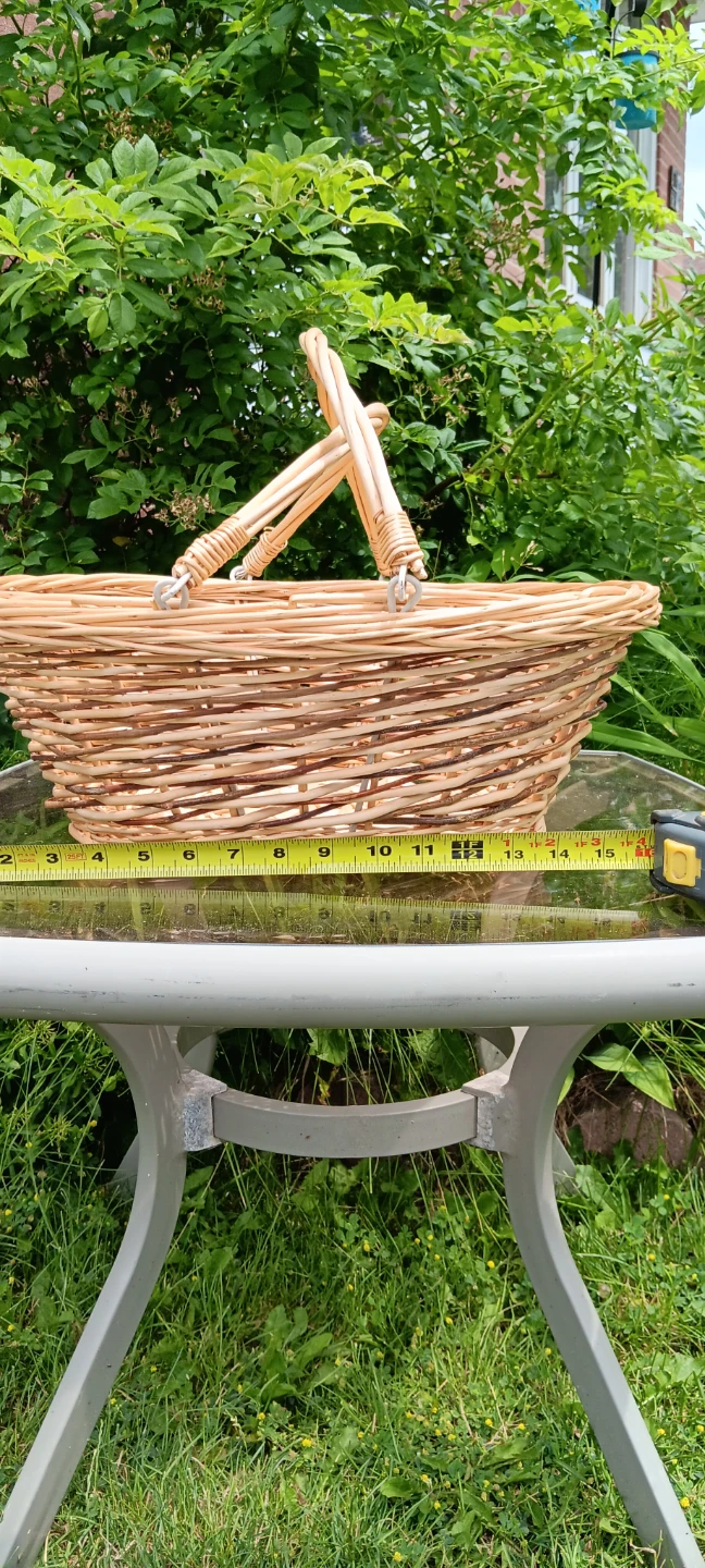Wicker Picnic Basket - must be picked up by 28th June