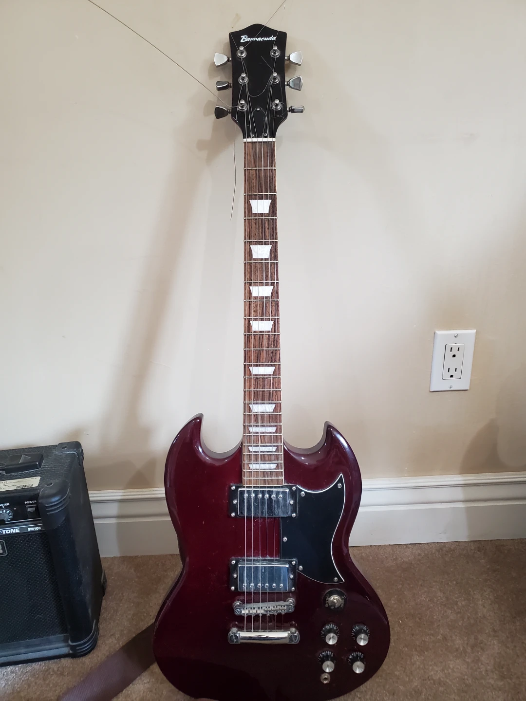 Barracuda Electric Guitar plus amplifier - photo 2