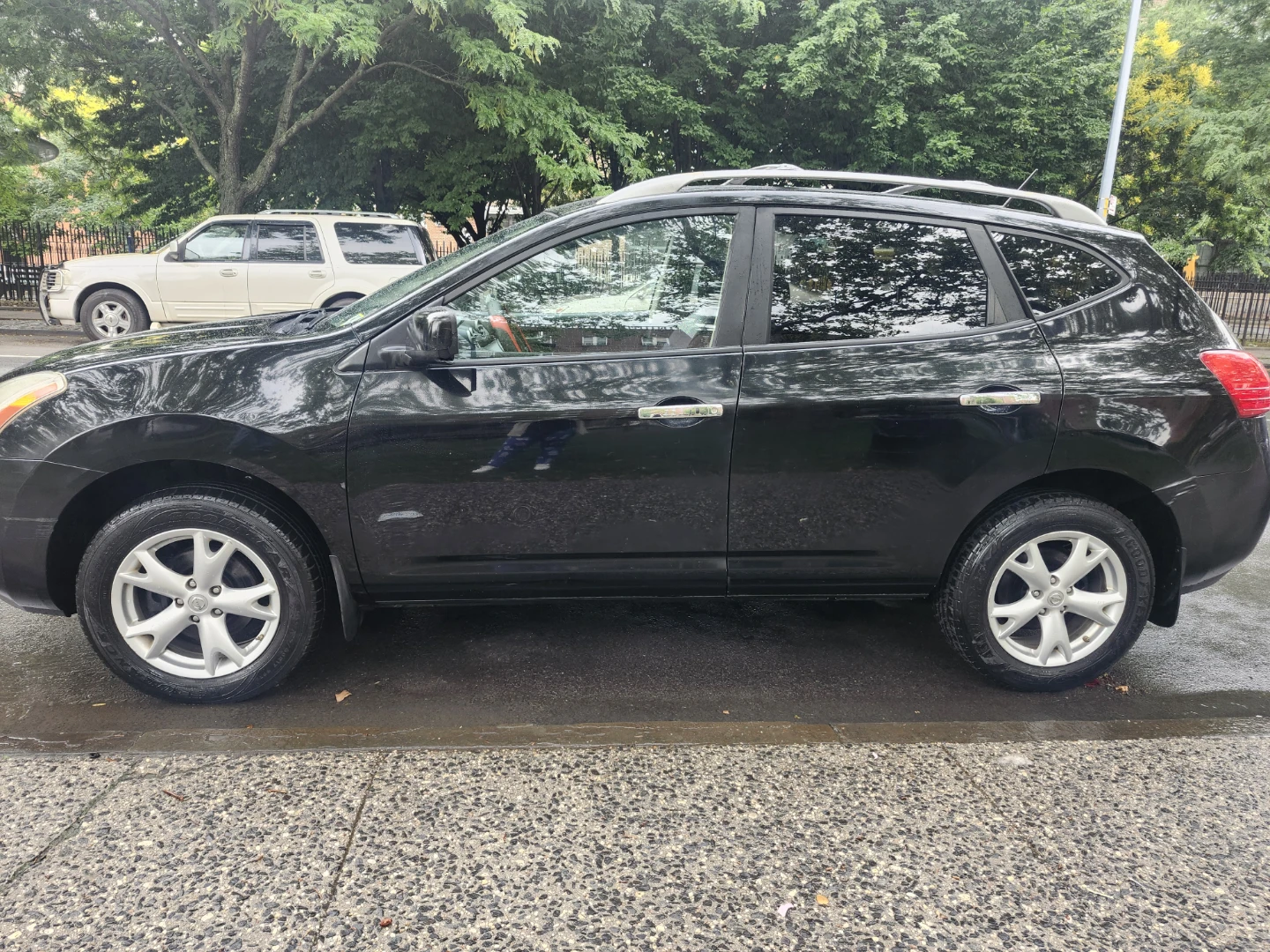 2010 Nissan Rogue SL AWD SUV - photo 2
