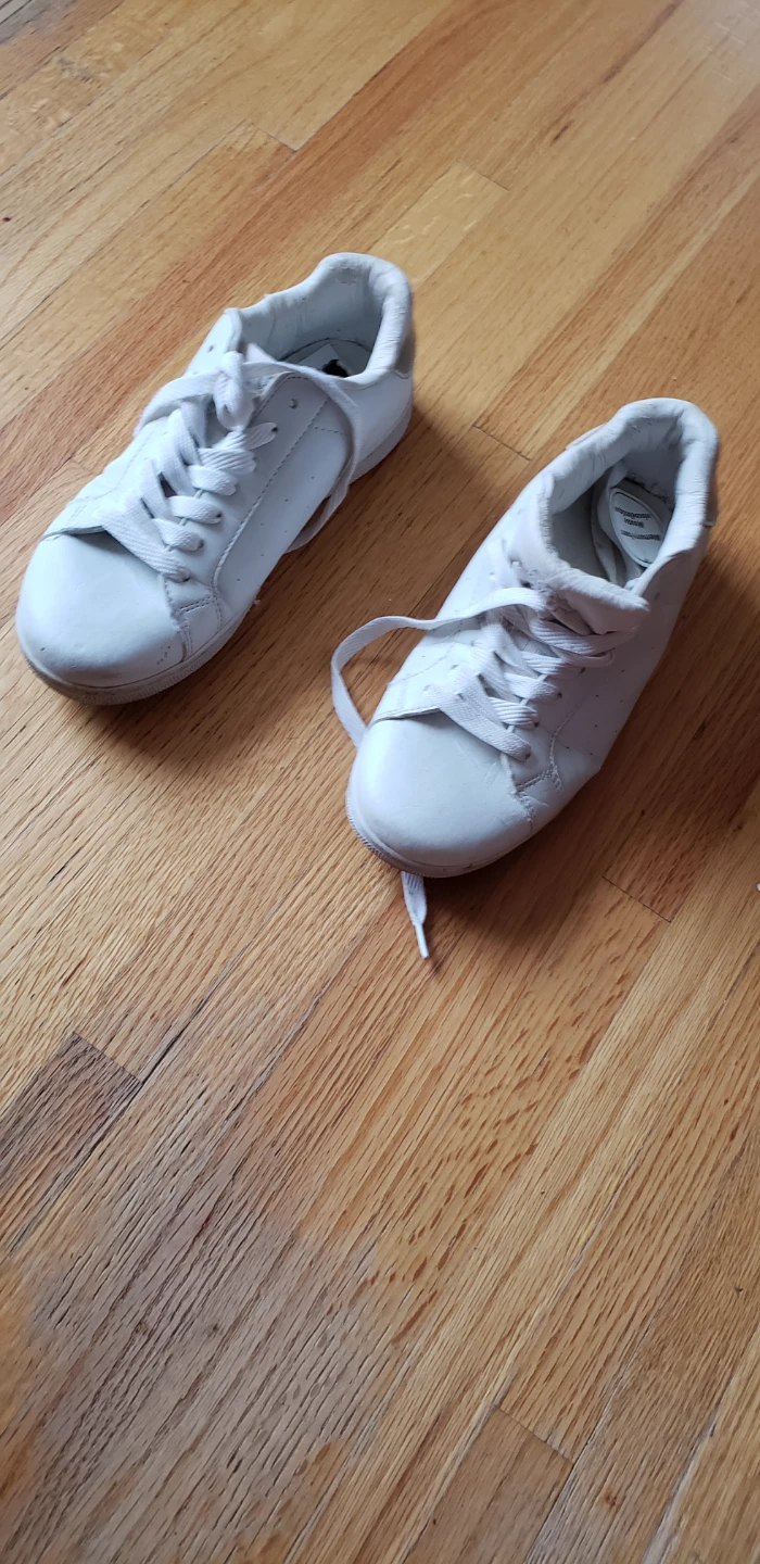 White low-top sneakers