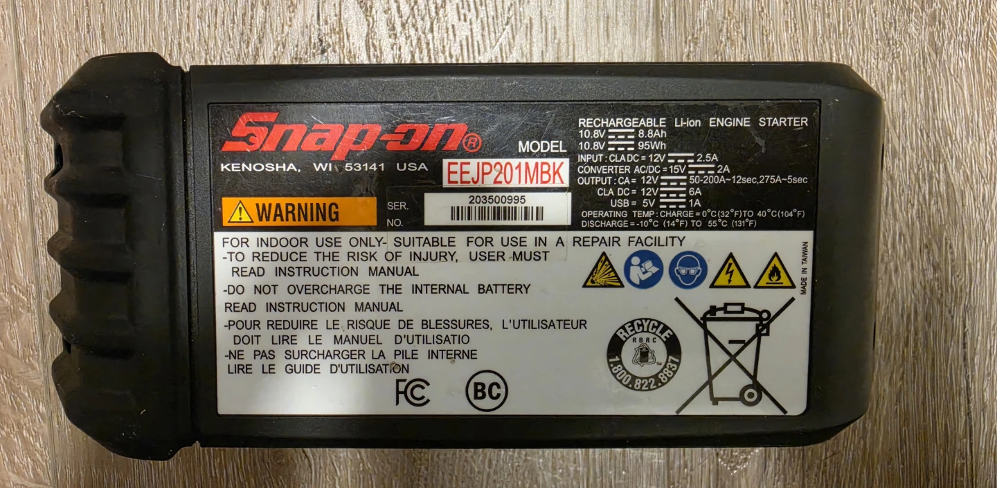 Snap-on 12V DC Li-Ion Engine Starter EEJP201MBK - photo 4