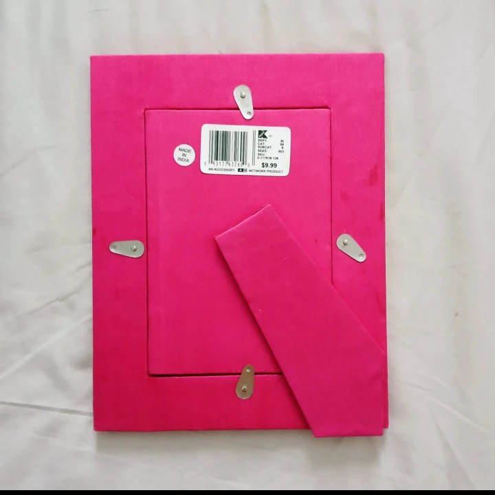 Beaded Pink Photo Frame - Holds 4"x6" Photo ⚽ - photo 2