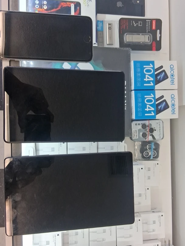 Samsung Galaxy S23 Smartphone - photo 2