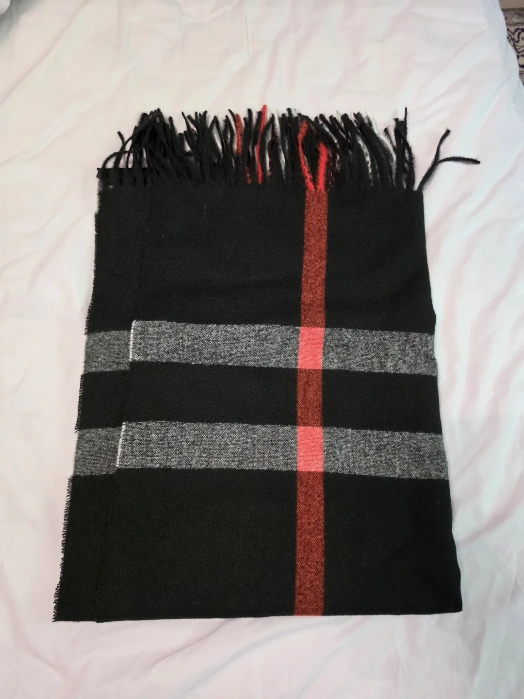 Burberry Scarf - photo 2