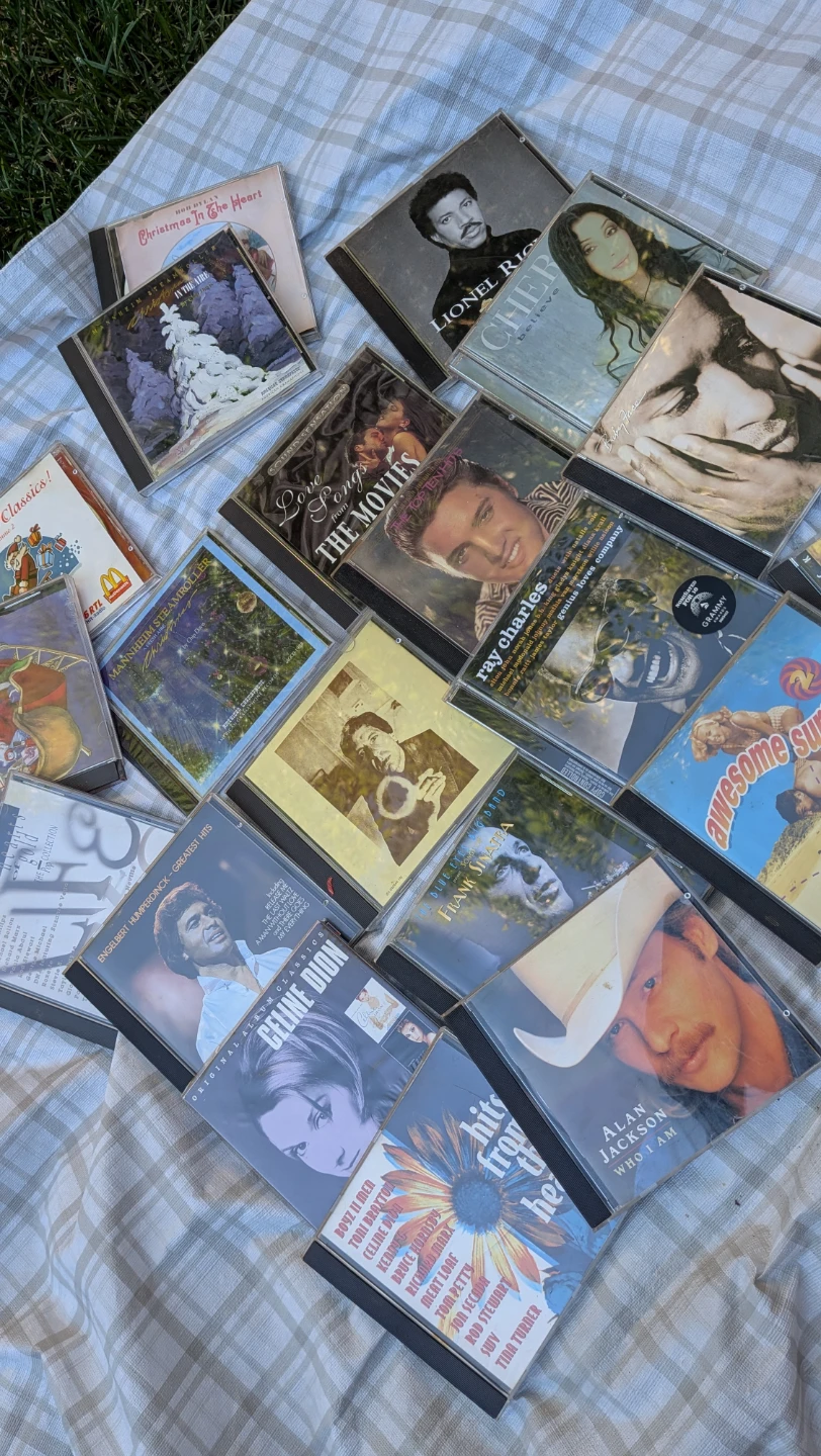 Lot of 24 cd's for $10 - photo 2