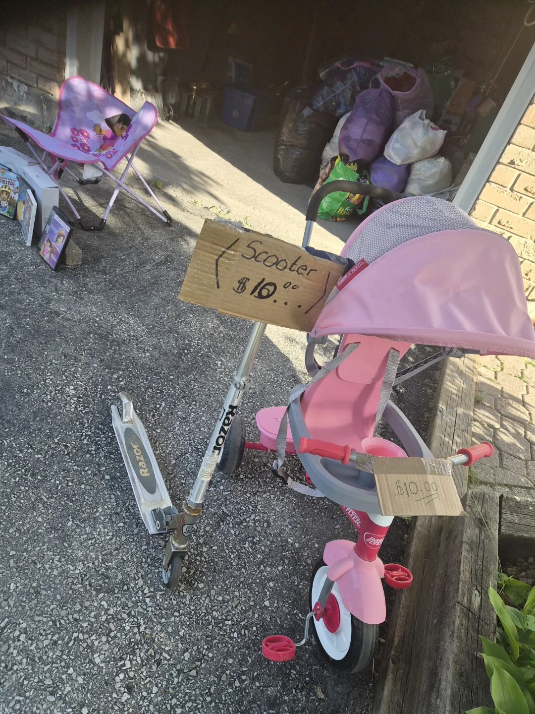 Radio Flyer Pink Tricycle with Canopy