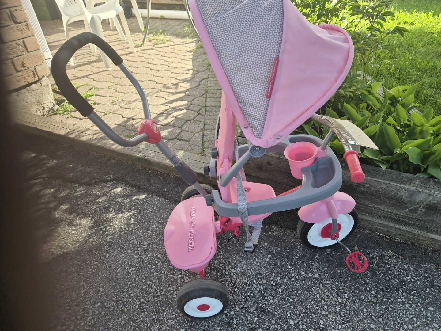 Radio Flyer Pink Tricycle with Canopy - photo 2
