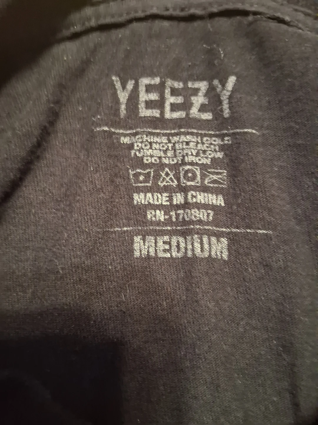 Yeezy Graphic T-Shirt - photo 3