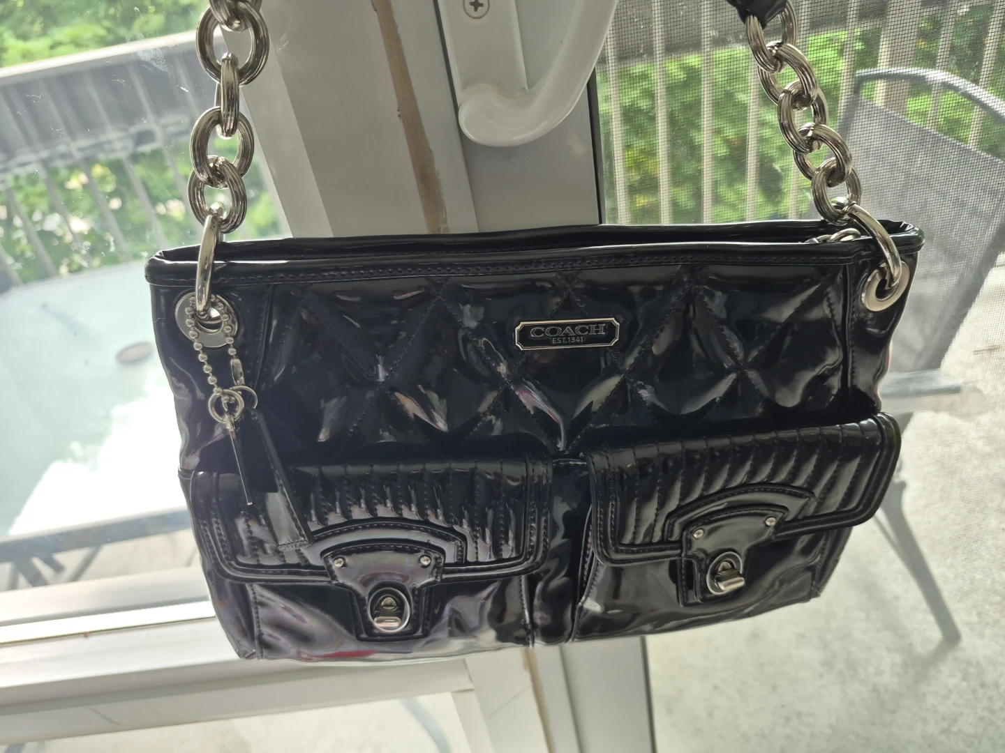 Black Patent Leather Coach Shoulder Bag - photo 3