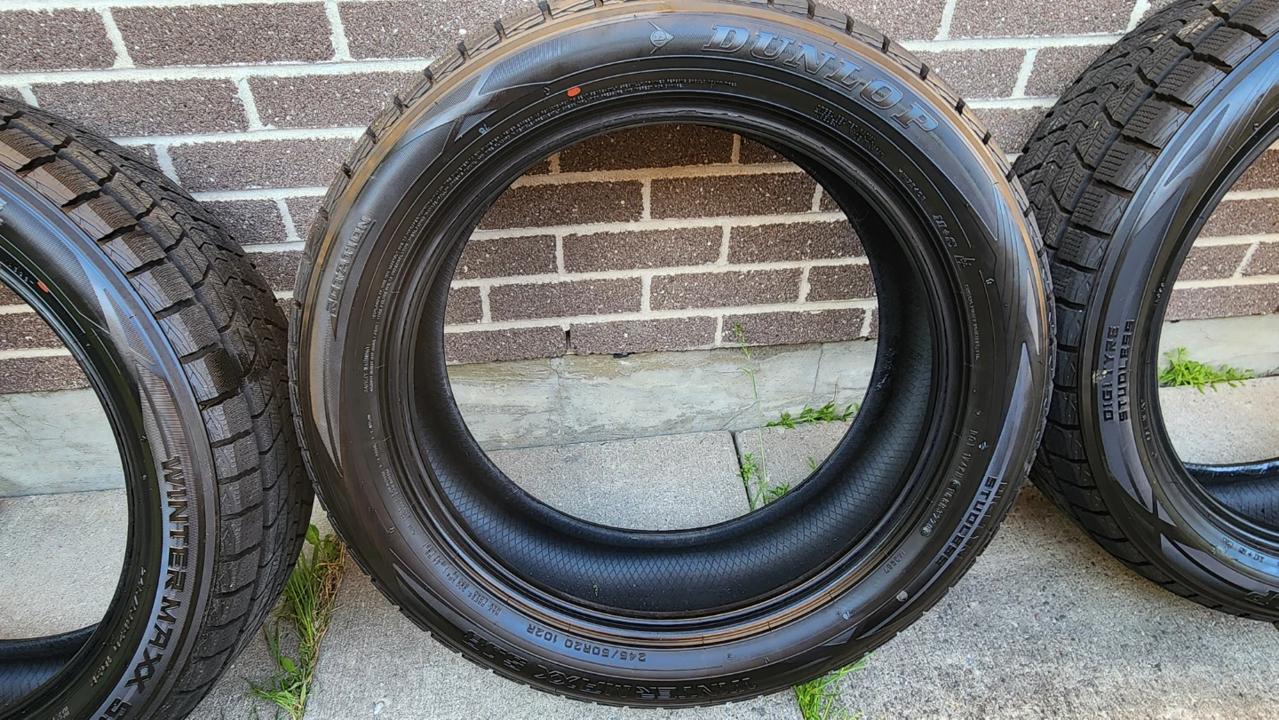 Dunlop Winter Maxx SJ8 Tires (Set of 4) - photo 4