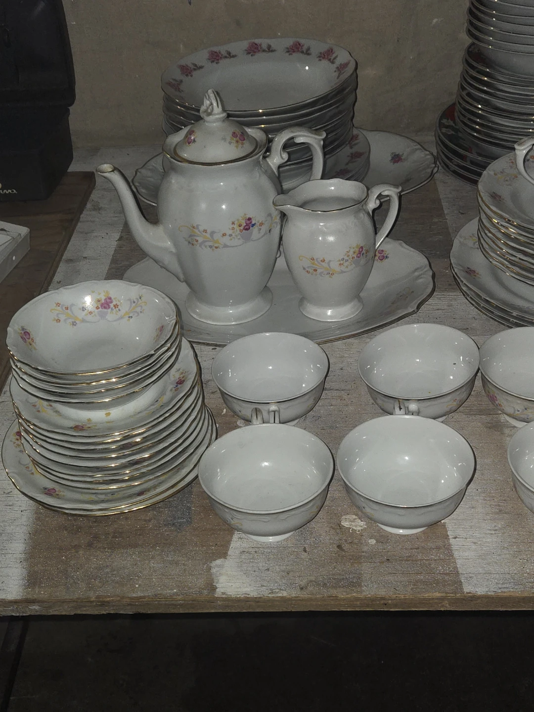 Vintage Floral Teapot and Tea Set - photo 2