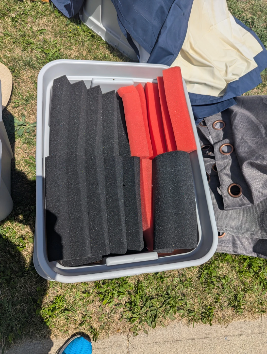 Foam Soundproofing Pads and Red