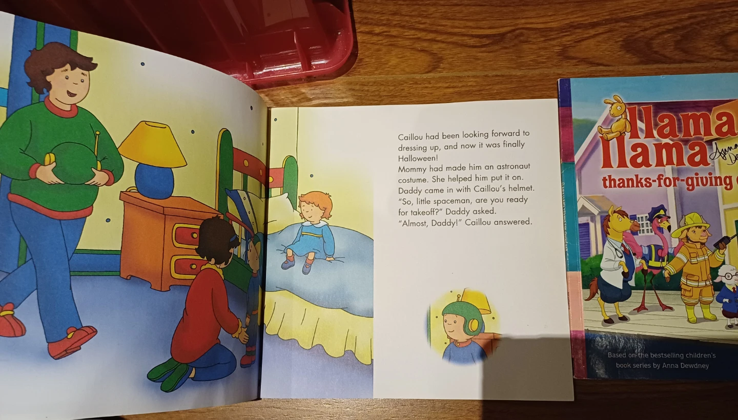 ⚽  FREE: Caillou Dresses Up & Llama Llama Thanks-for-Giving Day - photo 3