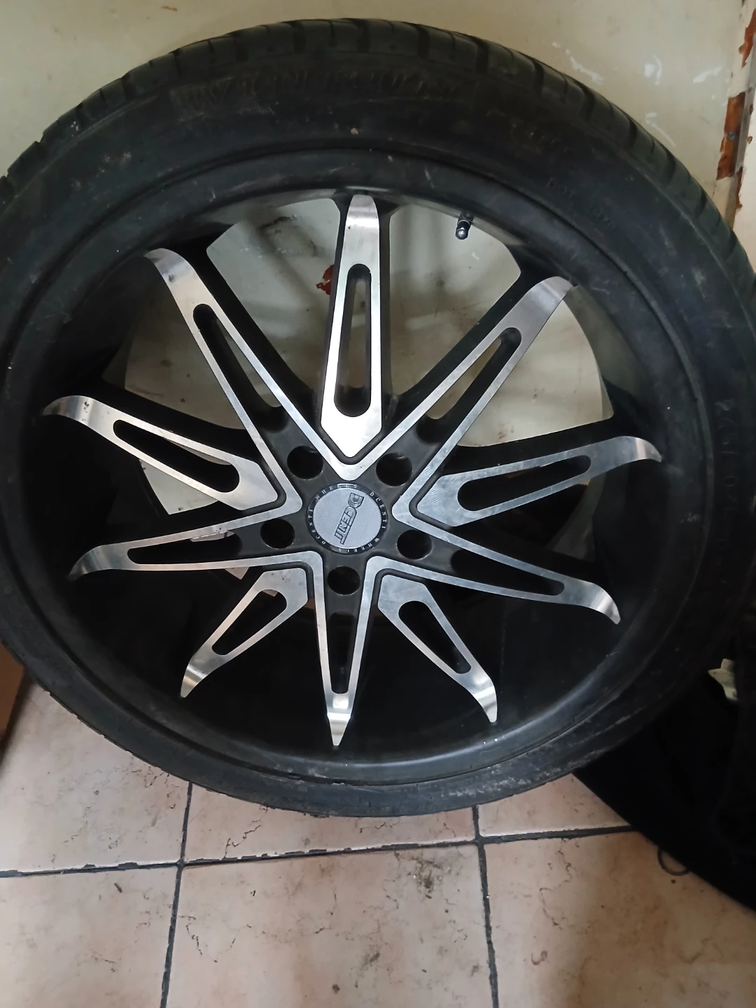 Lexani 20 inch Rims with Tires