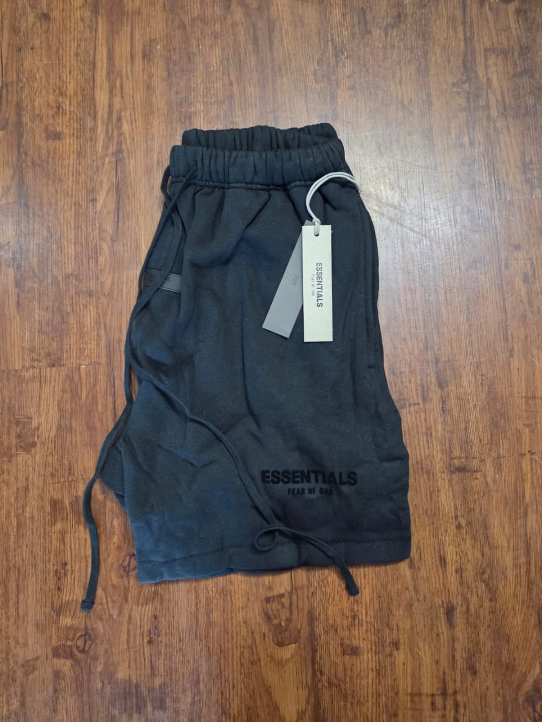 Brand New Essentials Shorts Size M - photo 3