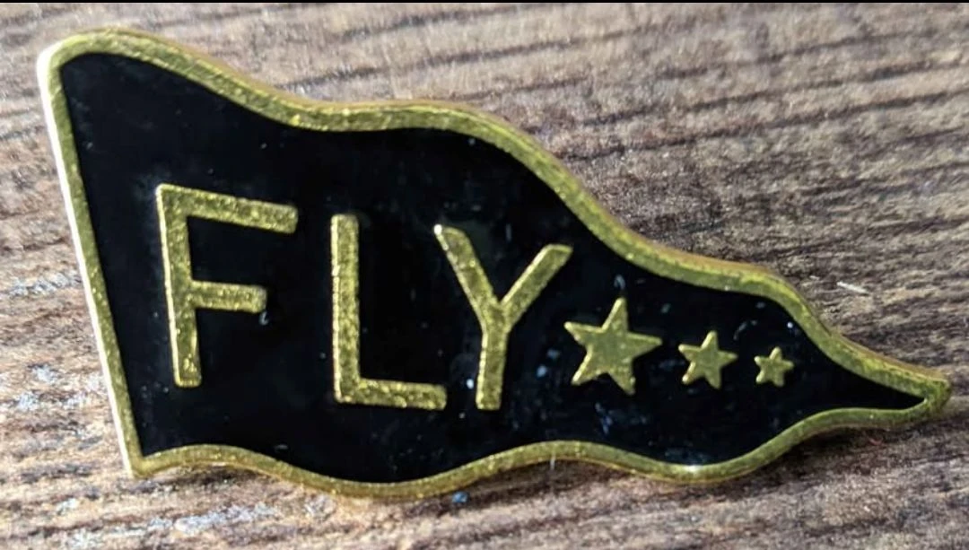 Free Vintage Pins - photo 3