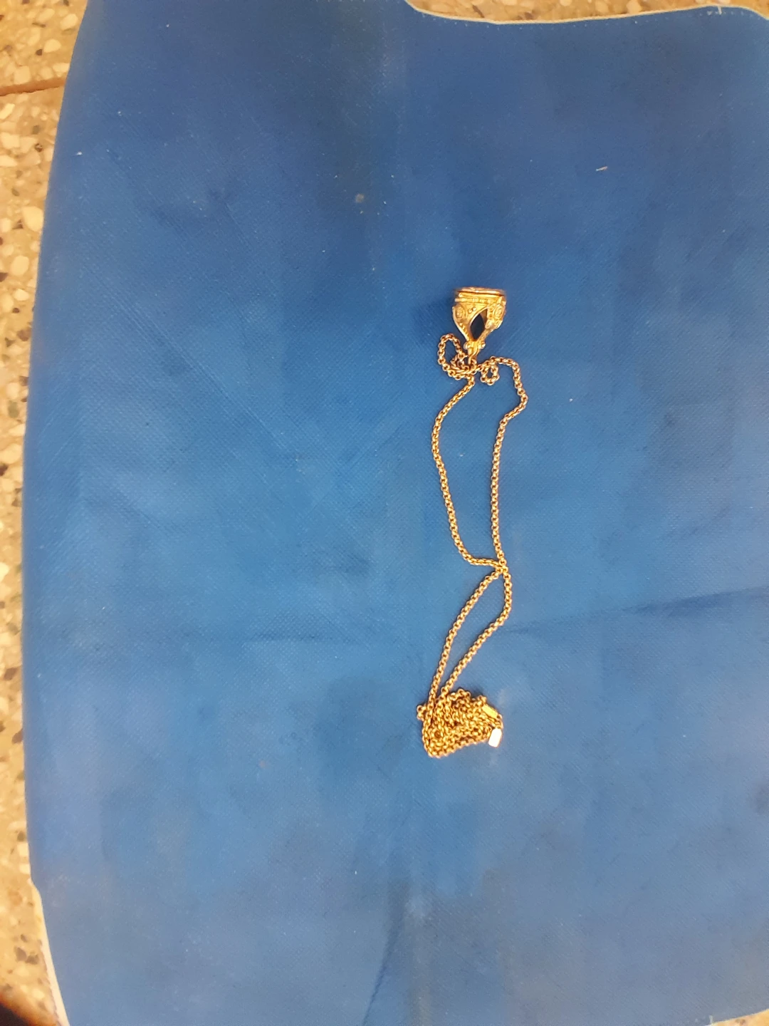 Gold tone Crown Pendant Necklace - photo 2