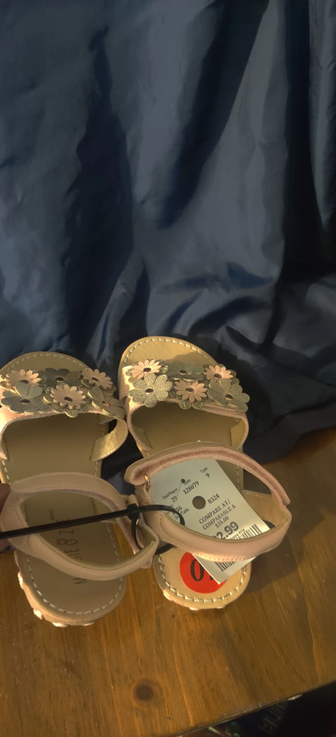 Muddie & Zoe Girls Flower Sandals Size 10