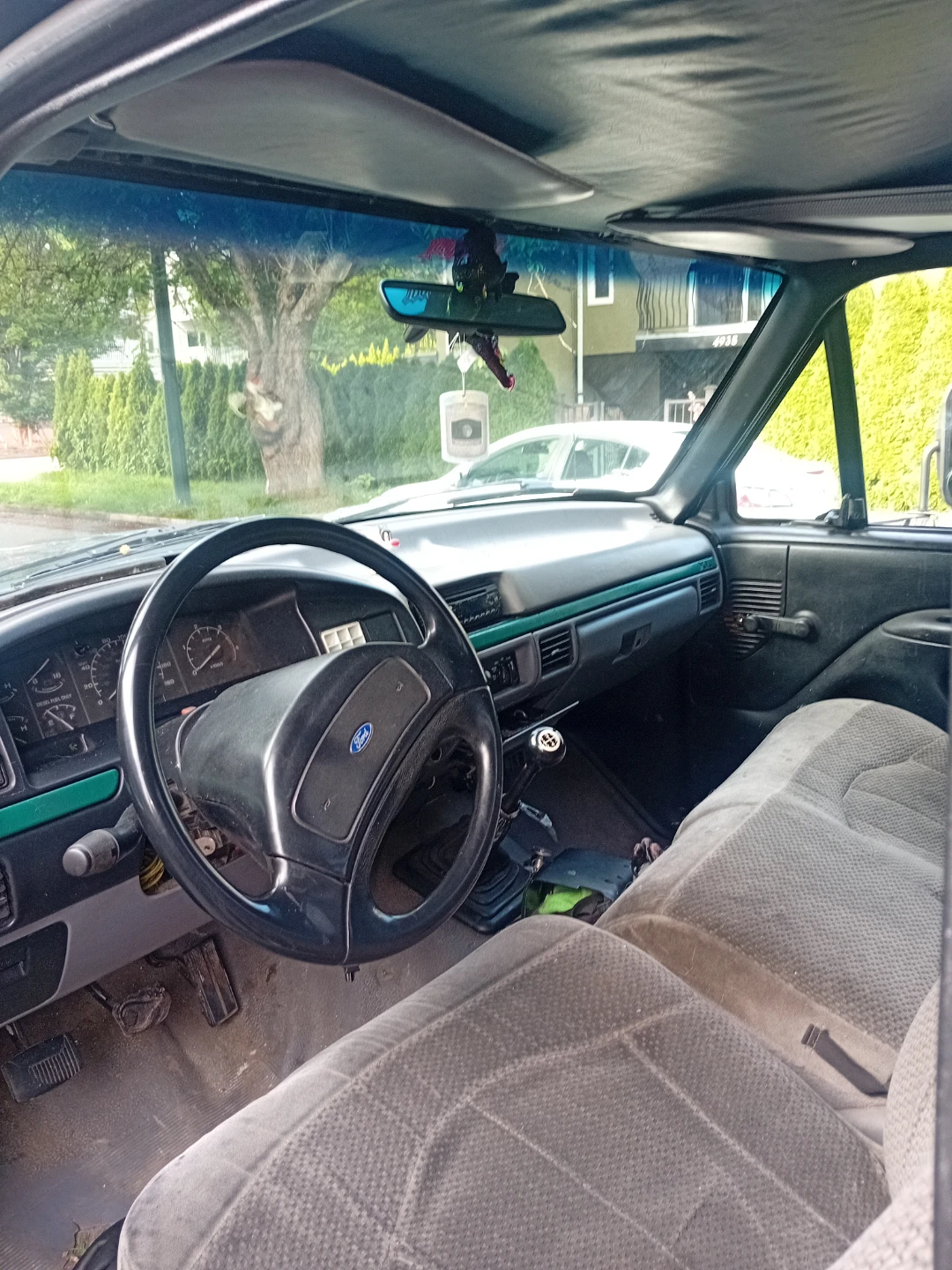 Ford F-Series Super Duty dump box Truck - photo 4