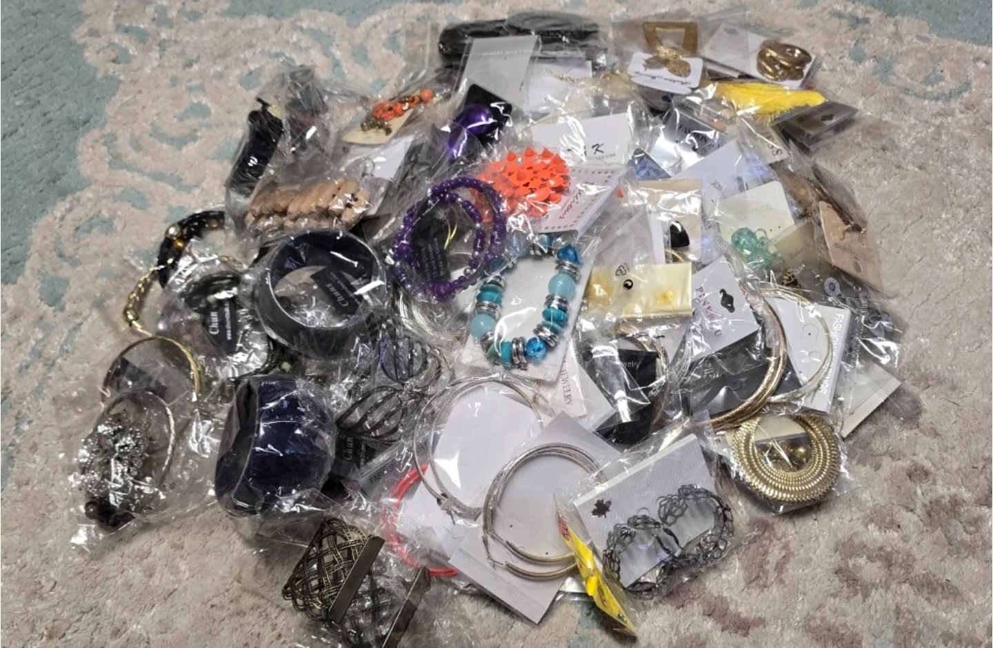 ⚽️ $1 Assorted Costume Jewellery Bundle