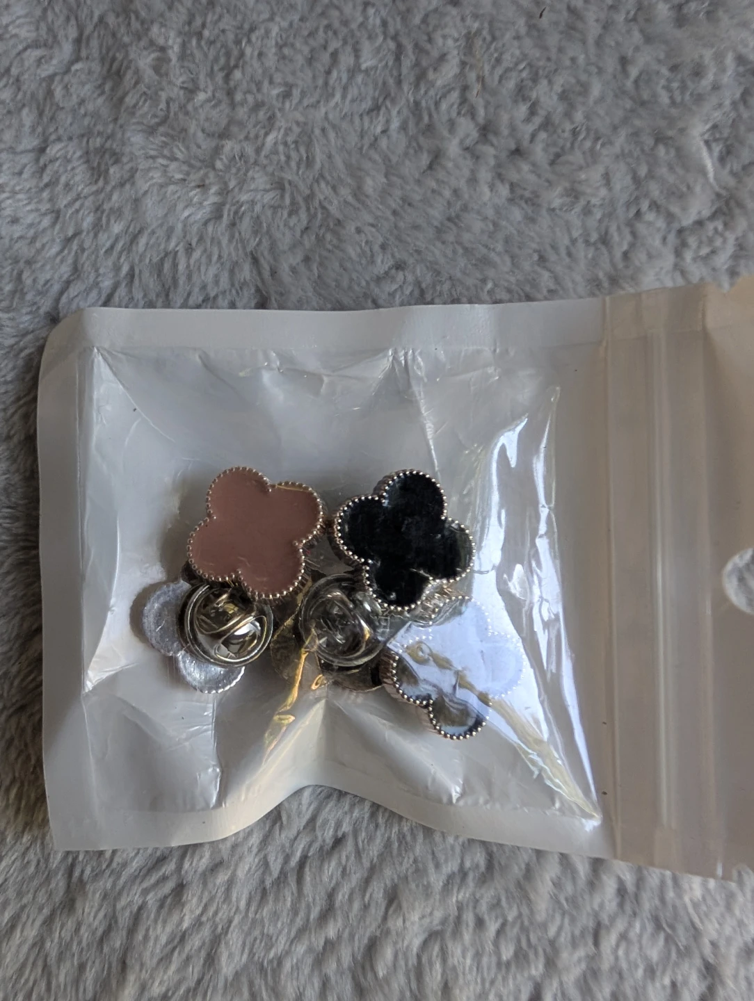 ⚽Clover Charms Brooch Set