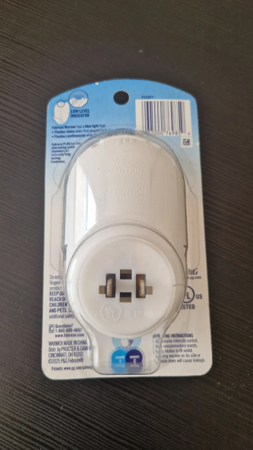 Febreze Plug Oil Warmer with Low-Level Indicator Light - photo 2