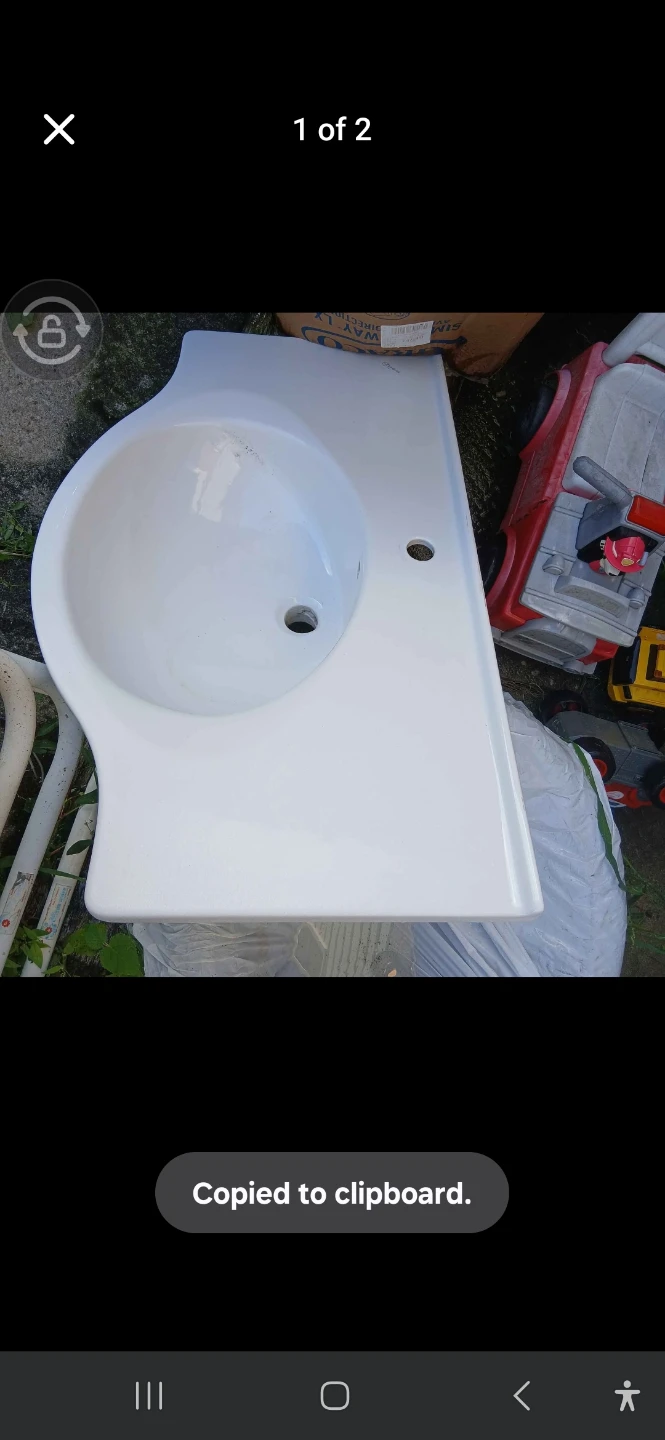 White Ceramic Bathroom Sink