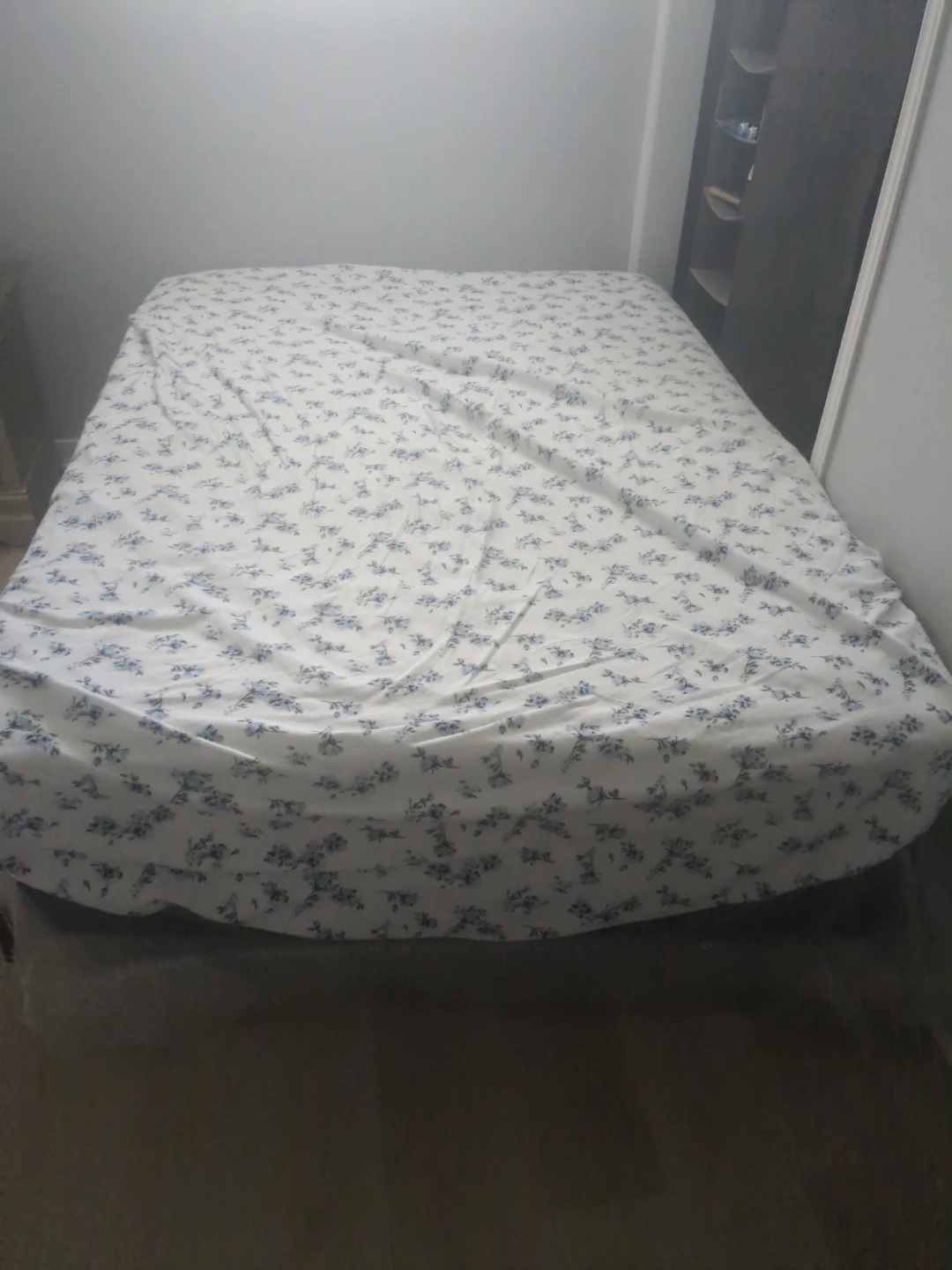 Large Mattress with mattress cover