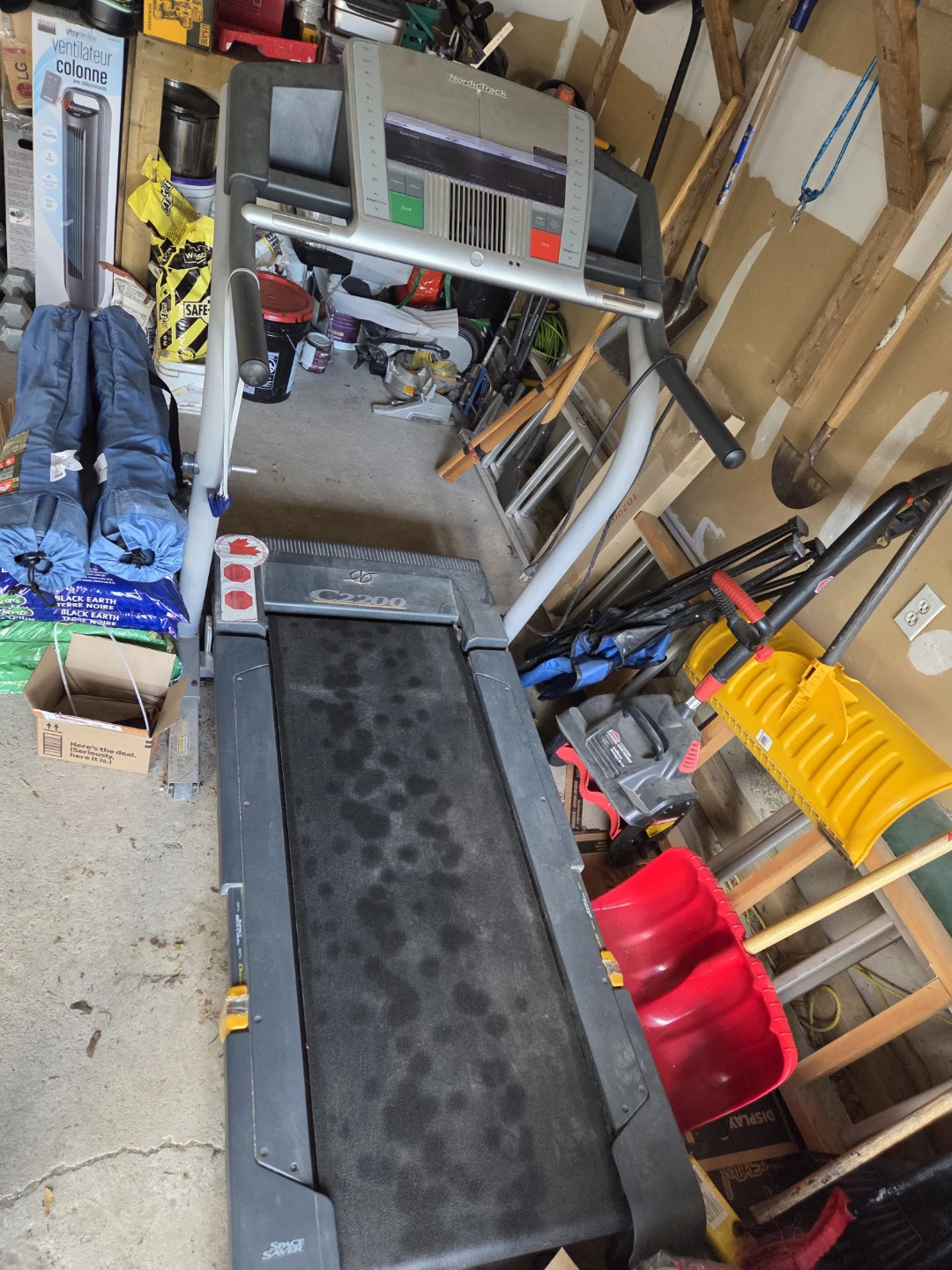NordicTrack C2200 Treadmill - photo 3