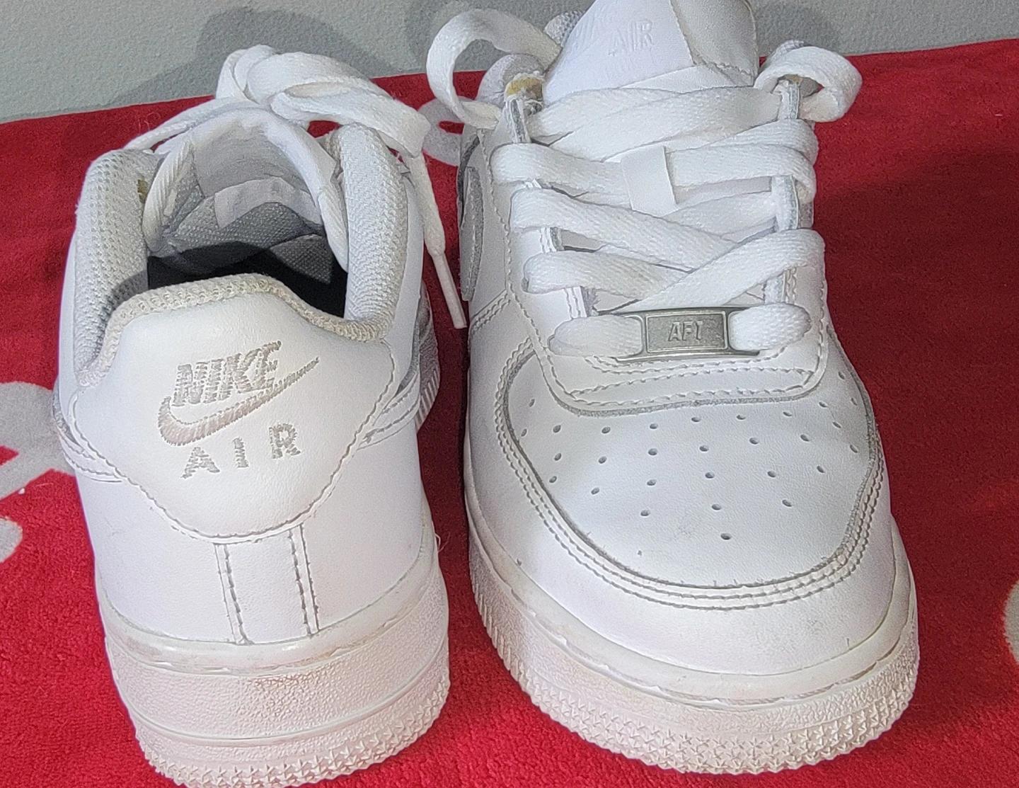 Nike Air Force 1 White Leather Sneakers size 2.5 - photo 3