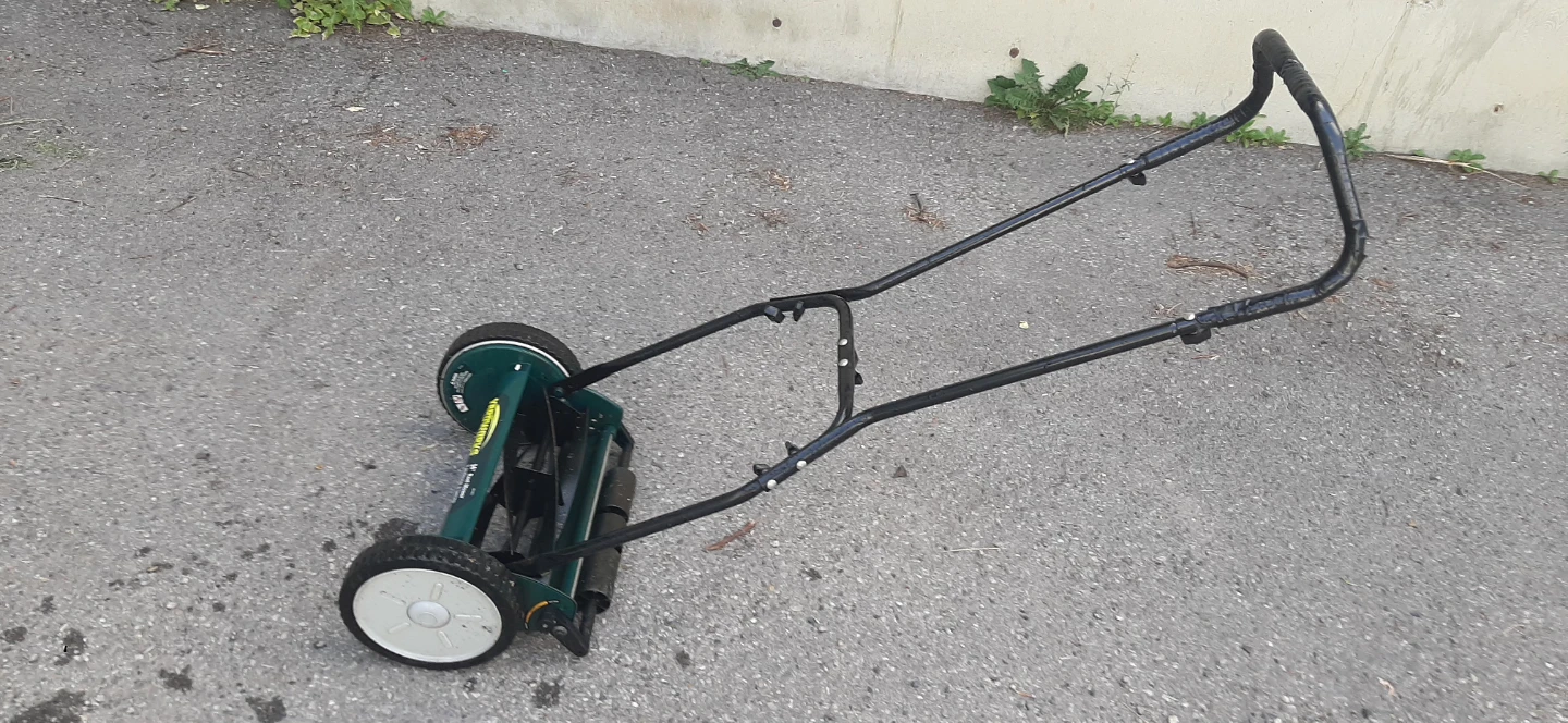 Yardworks 14" Reel Mower