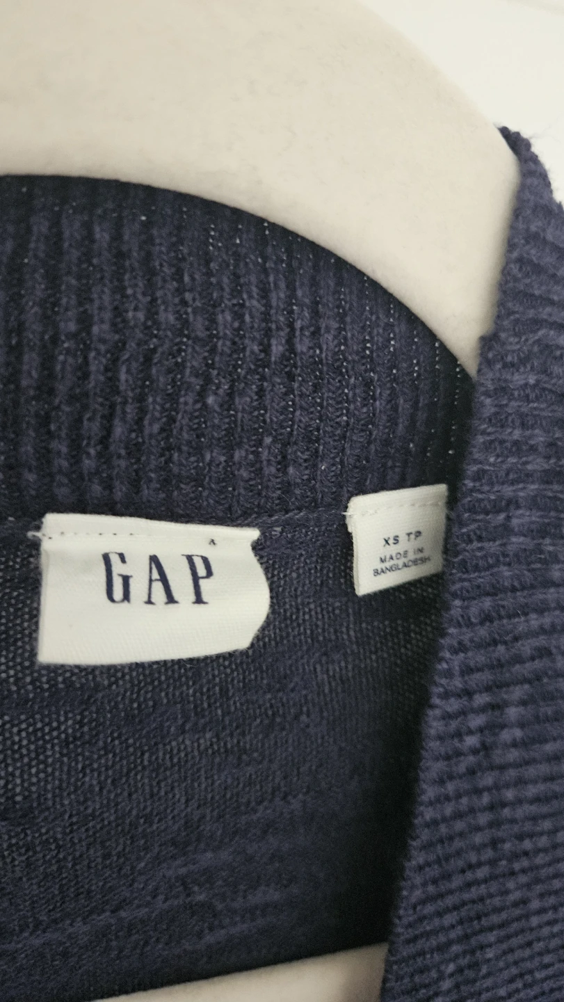 GAP Navy Blue Cardigan, Size XS to Small ⚽ - photo 4