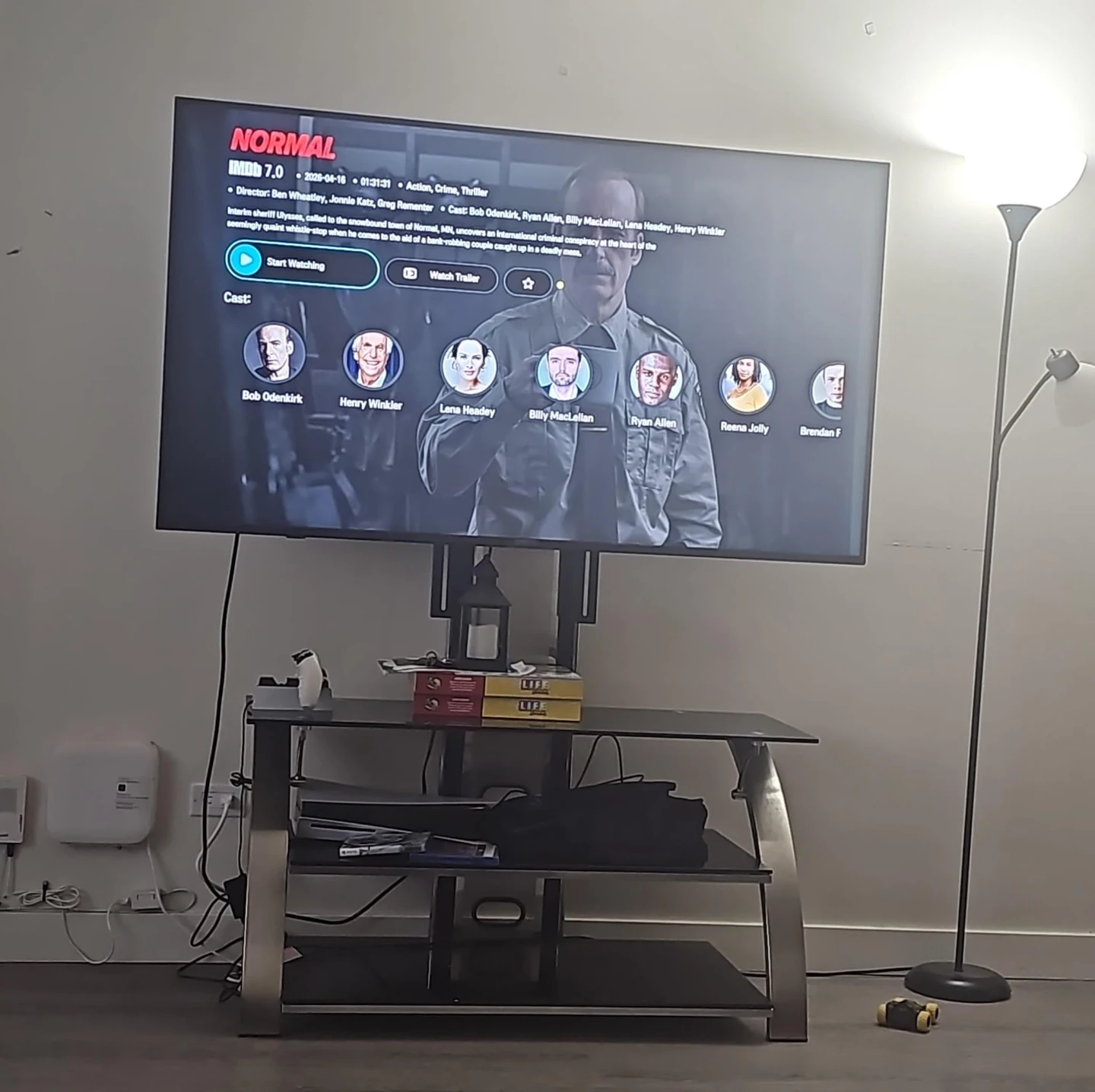 LG UHD AI 4K 65" Smart TV - photo 2