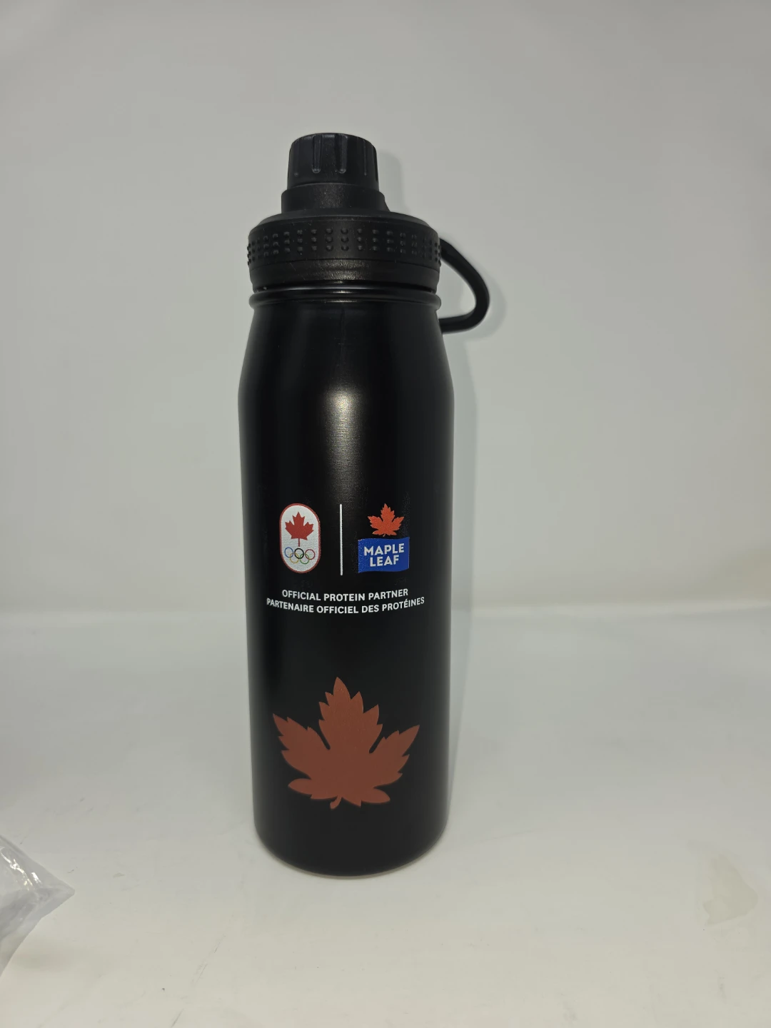 Black Maple Leaf Water Bottle ⚽️