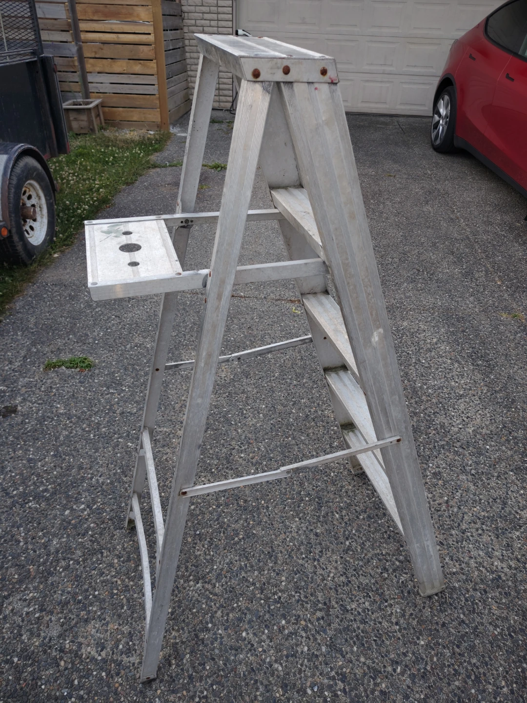 5Ft Aluminum Folding Ladder 🥕 - photo 2