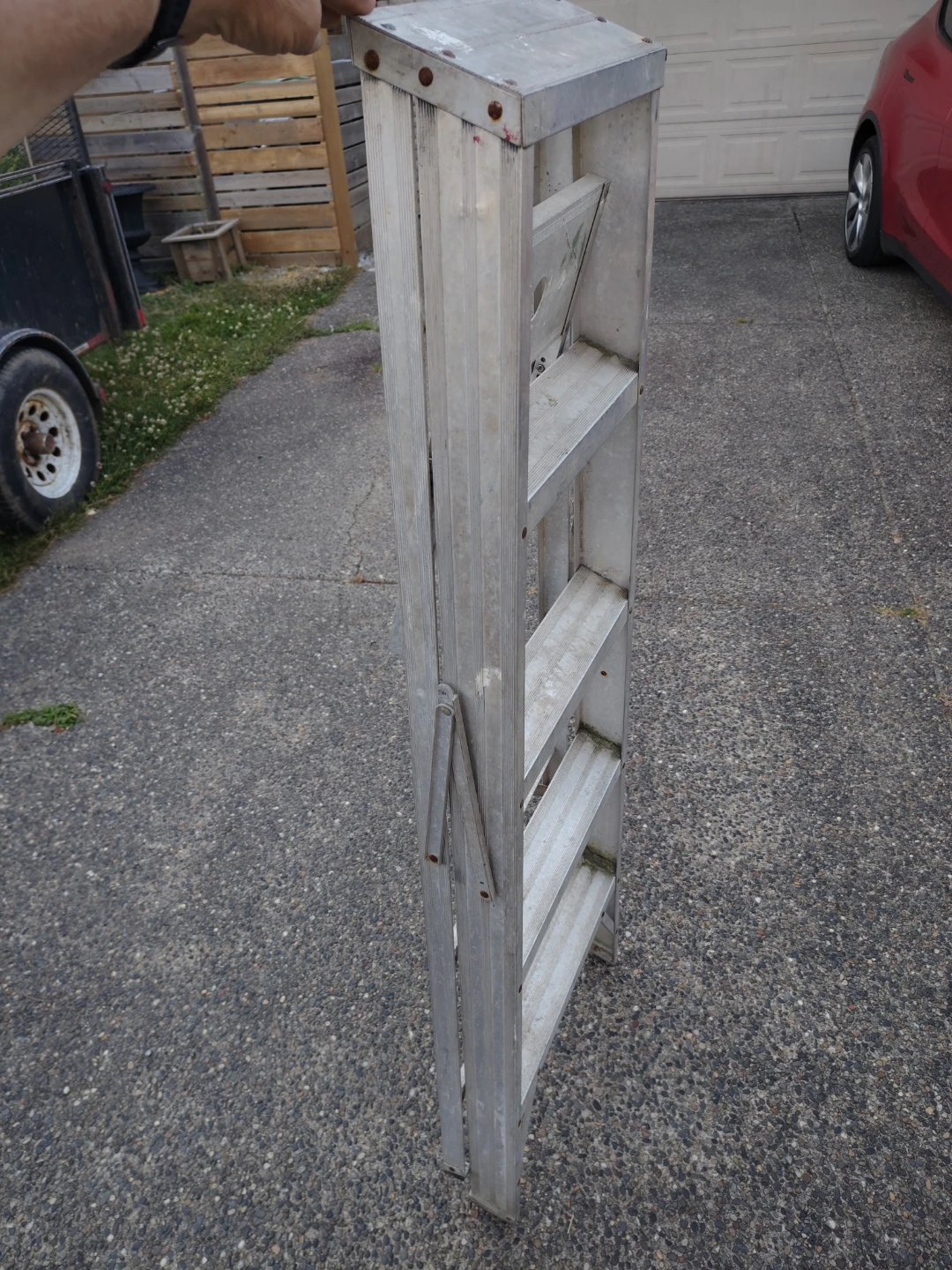 5Ft Aluminum Folding Ladder 🥕 - photo 4