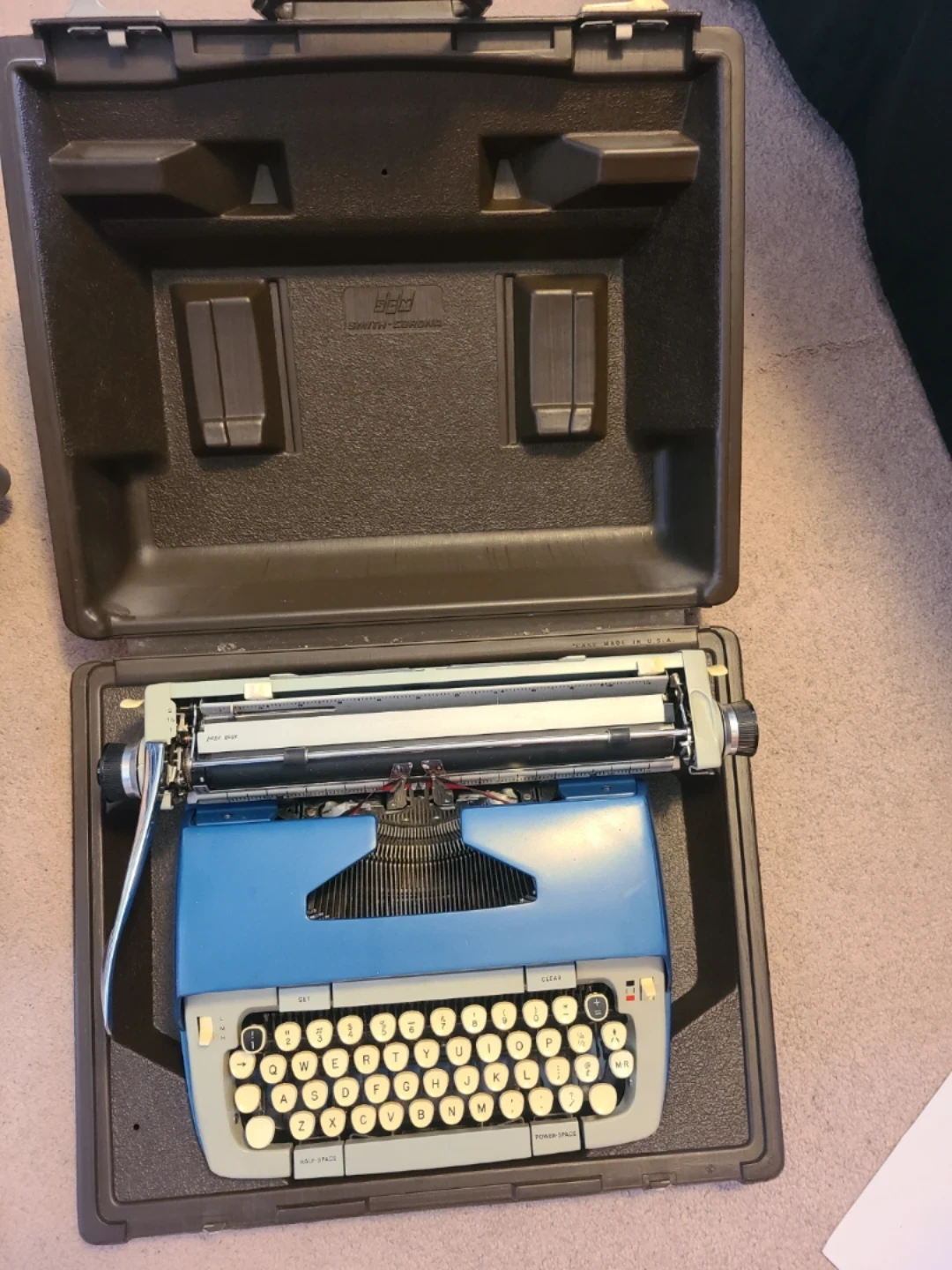 Smith-Corona Classic 12 Typewriter - photo 2