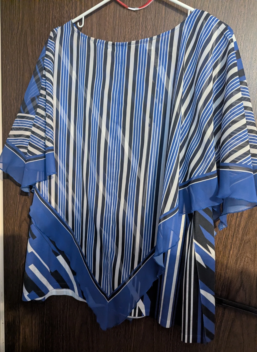 Avenue Blue Geometric Print Blouse with Rhinestones Size 18/20 - photo 5