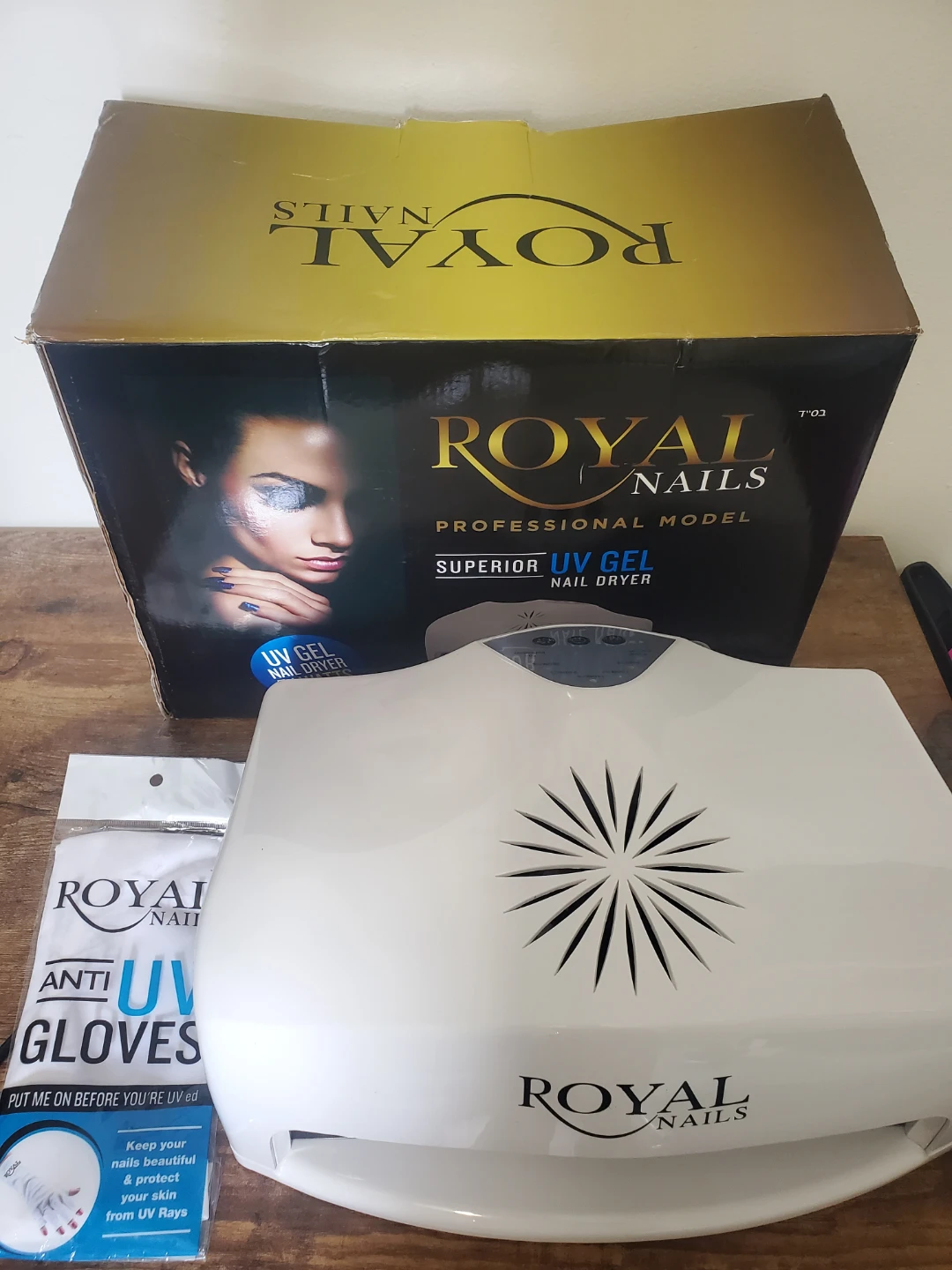Royal Nails Professional UV Gel Nail Dryer & Anti-UV Gloves