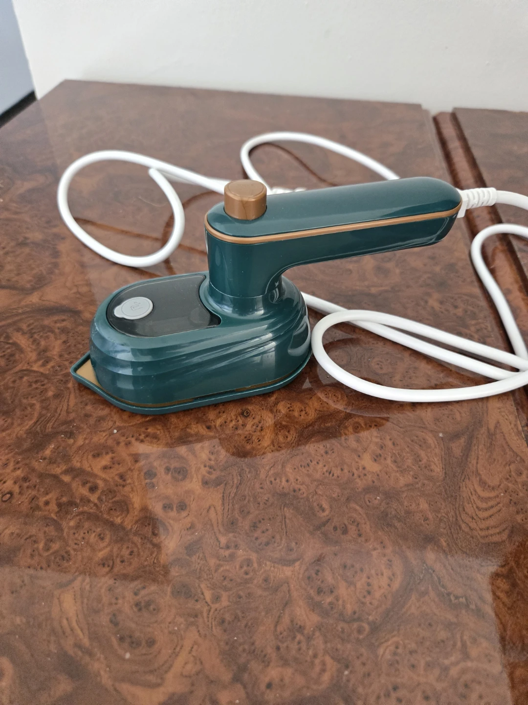 Portable Mini Steam Iron ⚽ - photo 3