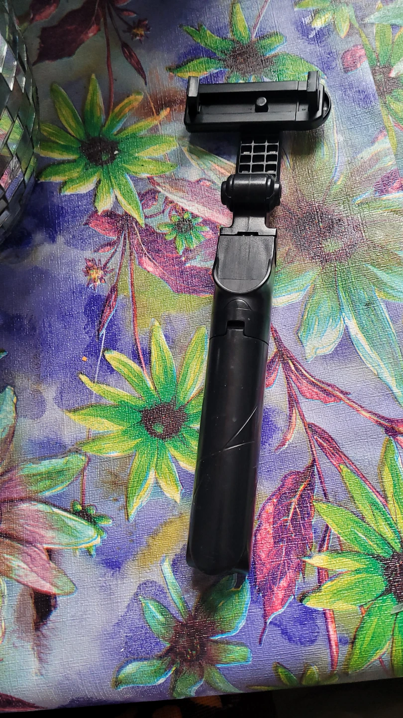 Black Selfie Stick Tripod for Phones - photo 4