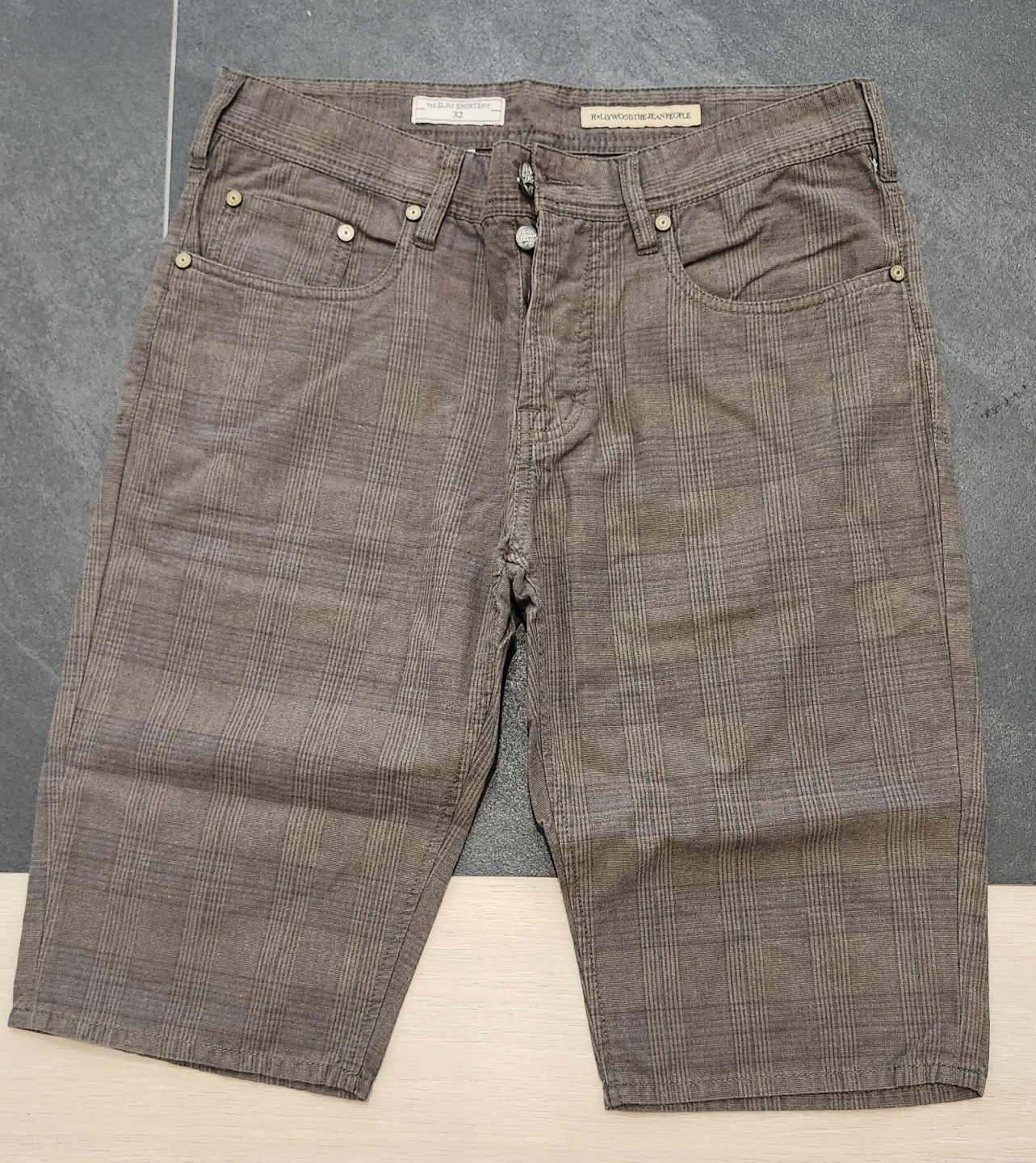 Brand New Hollywood the Jean People Slim Fit Shorts Size 32