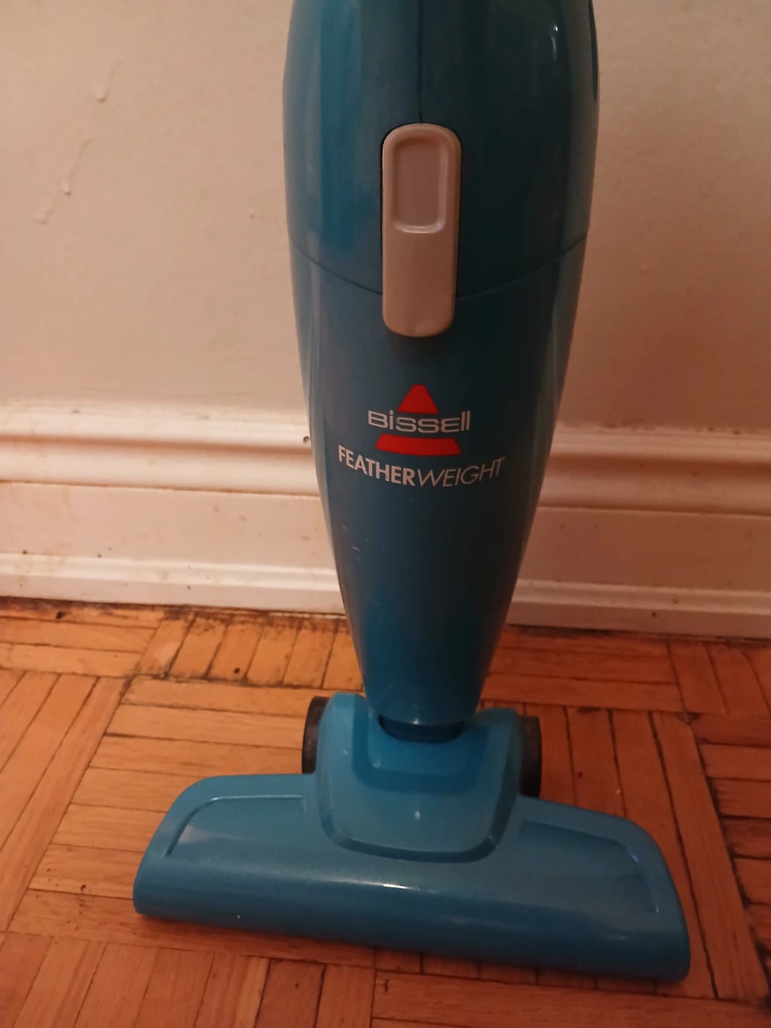 Bissell Featherweight Stick Vacuum - photo 2