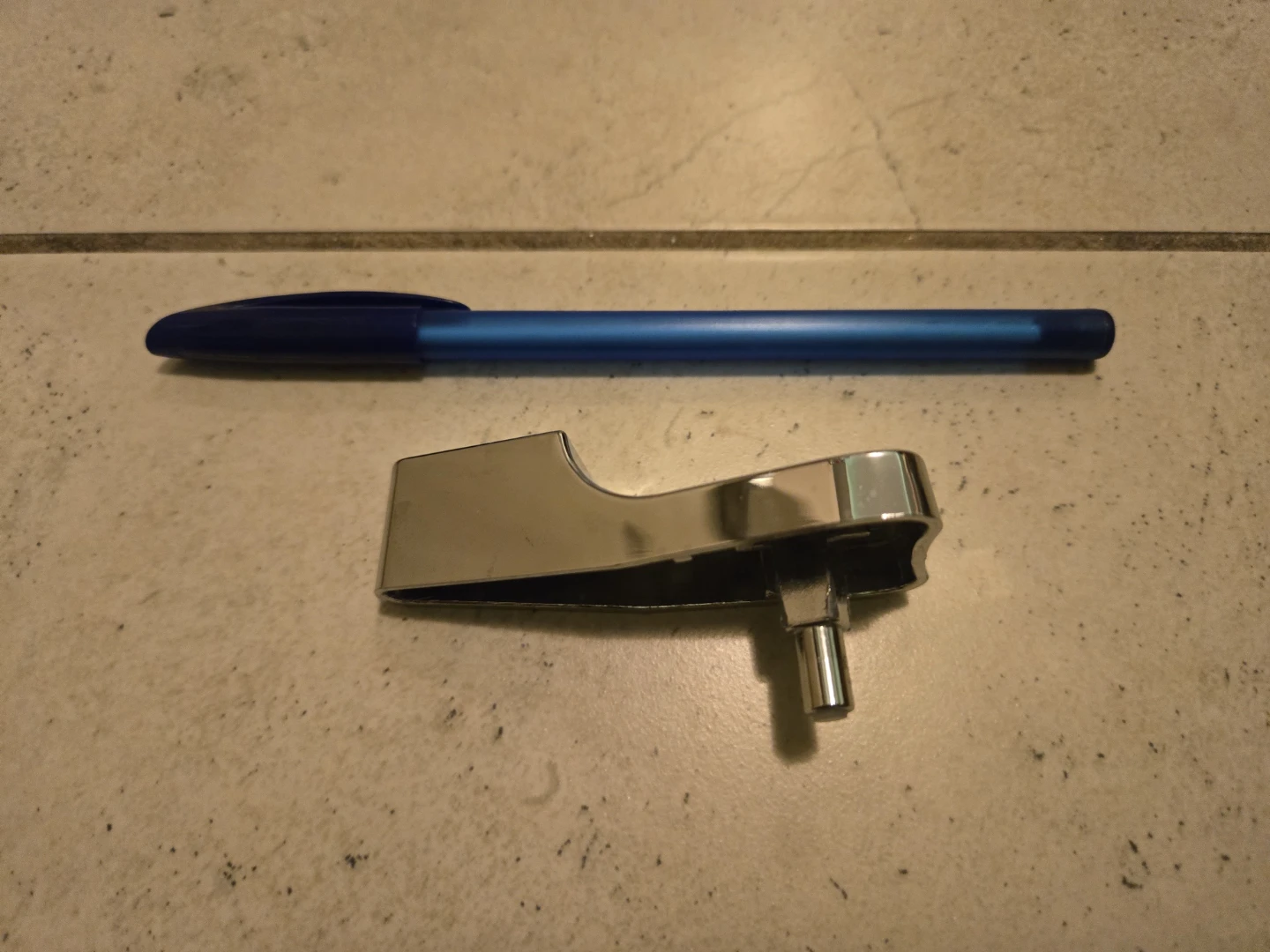 ⚽ Chrome- Coloured Toilet Handle - photo 4